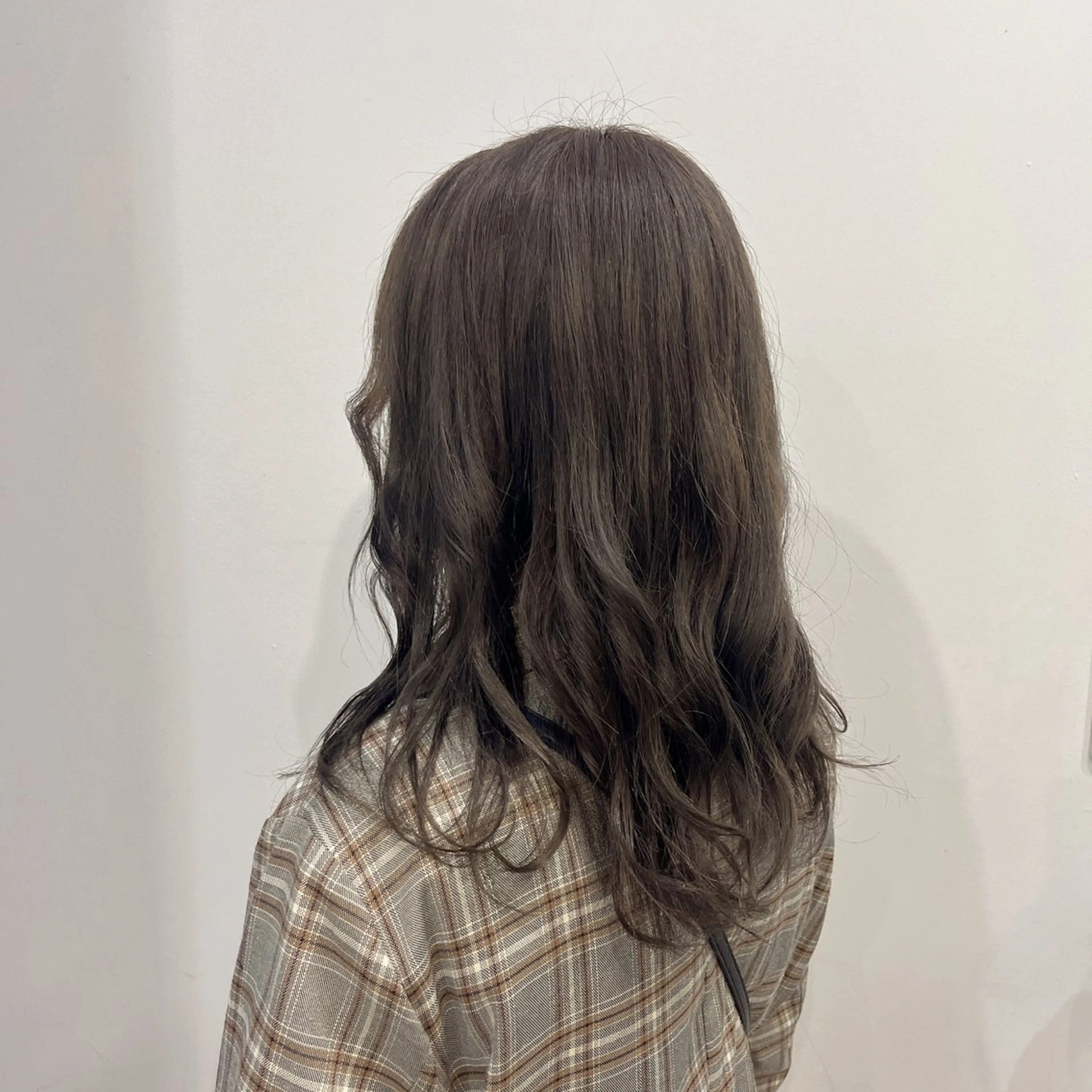 セミロング 椙山 沙南子のヘアスタイル