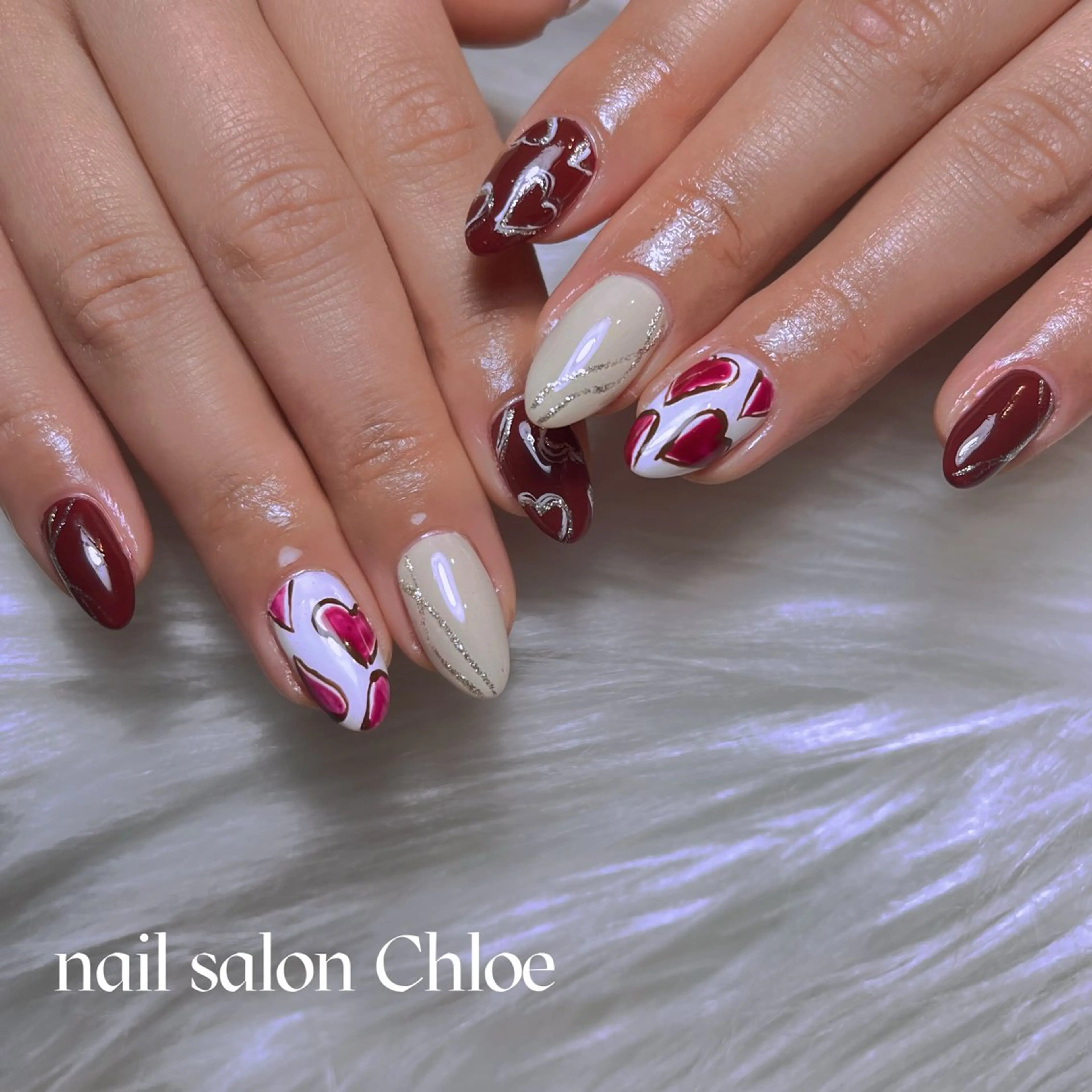 ネイル ボルドー ハート 鈴木 利奈のネイルデザイン