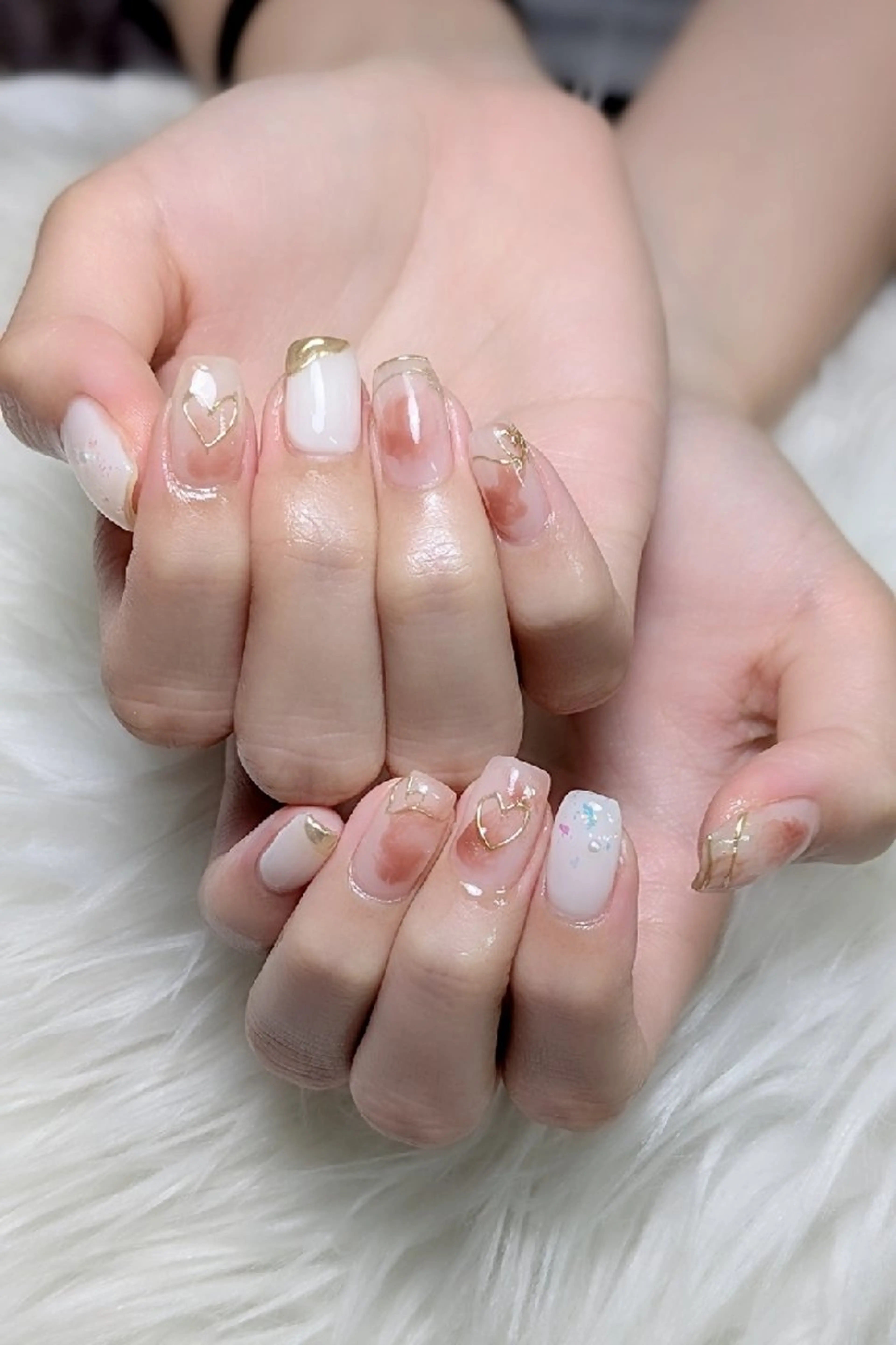 ネイル ハート 持ち込み ニュアンスネイル ハンドネイル m&pPrivate nailsalonのネイルデザイン
