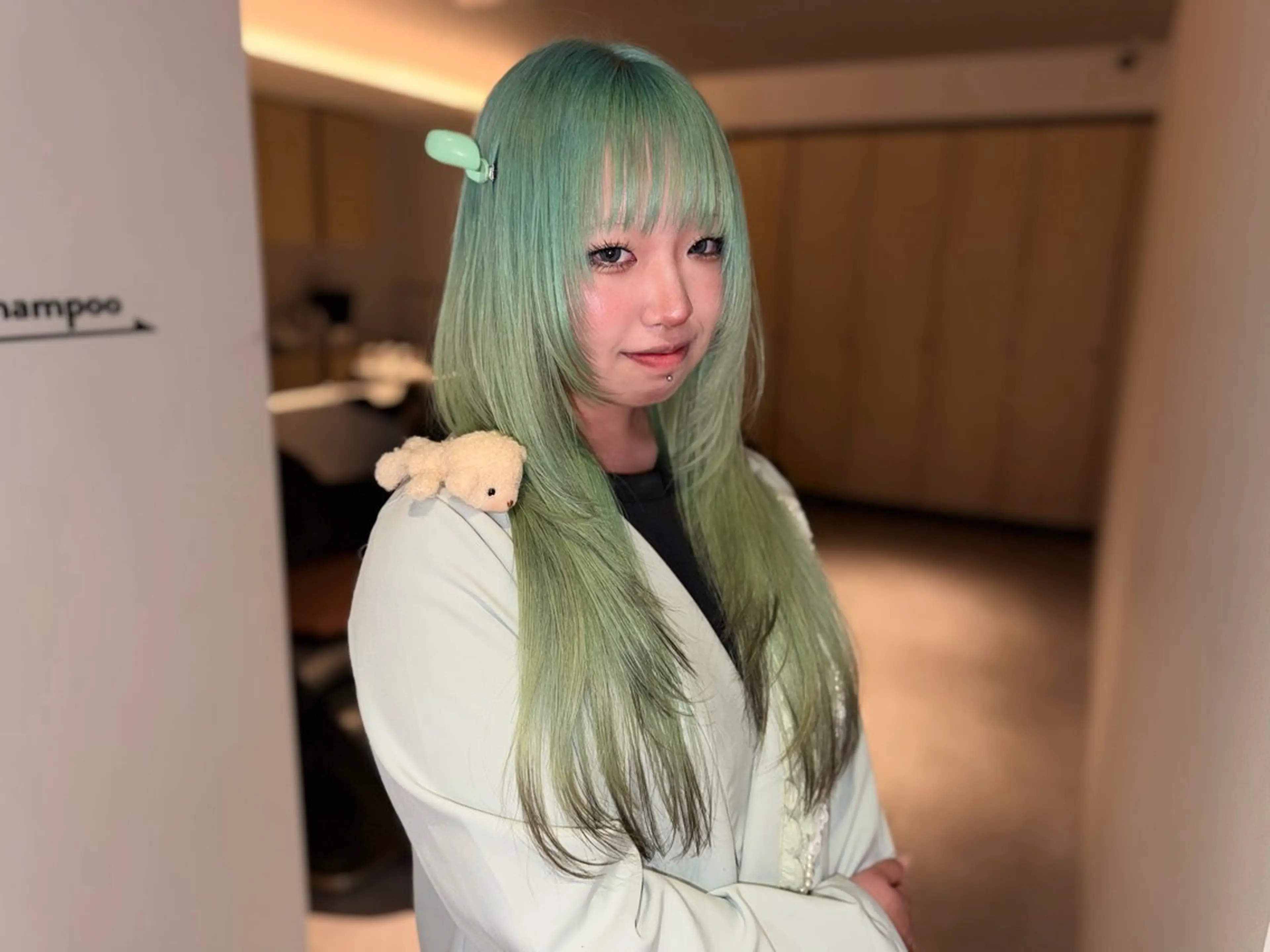 ミディアム カラー ヘアカラー トリートメント 岡山ハイトーン・ ルーツカラー/こもものヘアスタイル