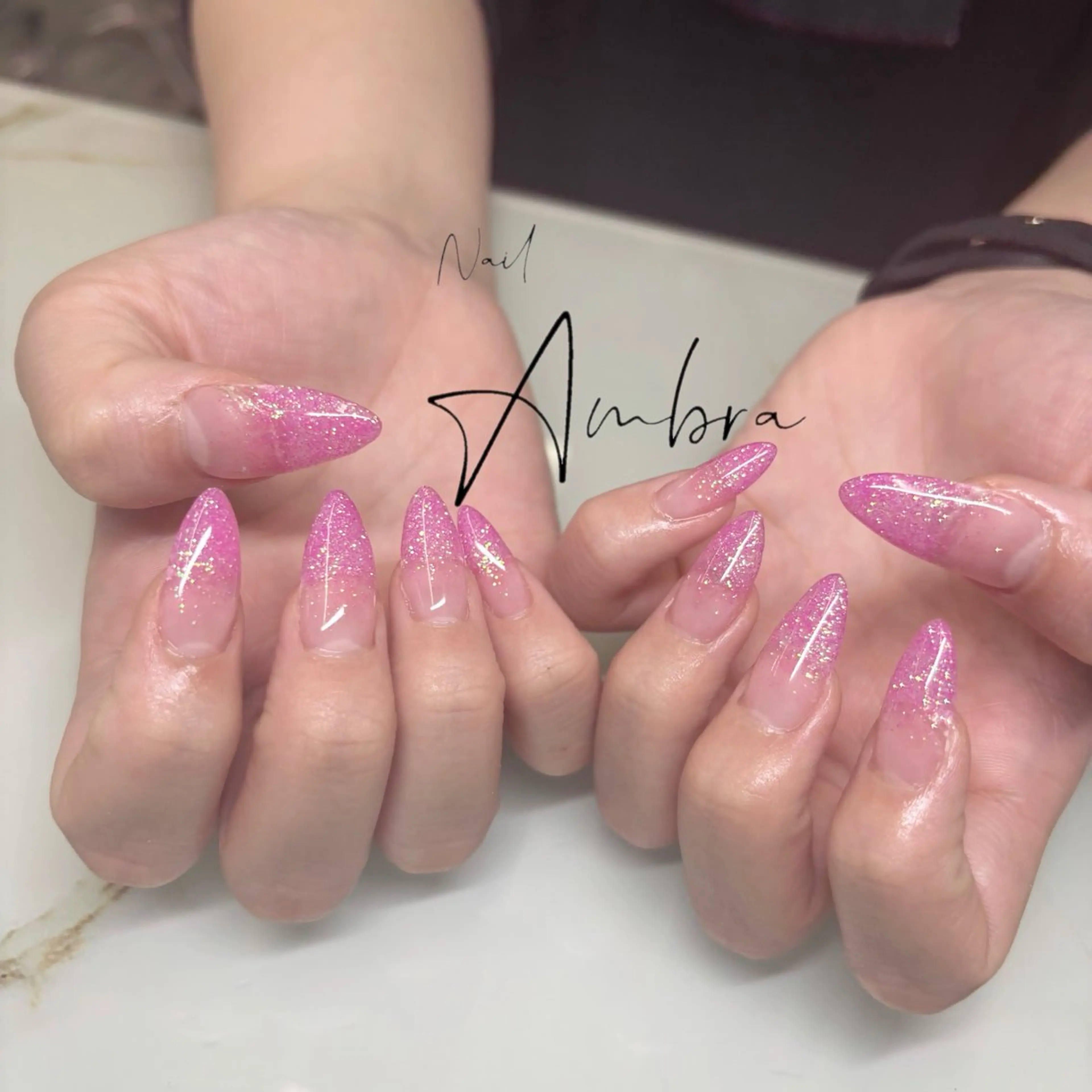ネイル ラメ(グリッター) ピンク ハンドネイル Nail Ambra 小山のネイルデザイン