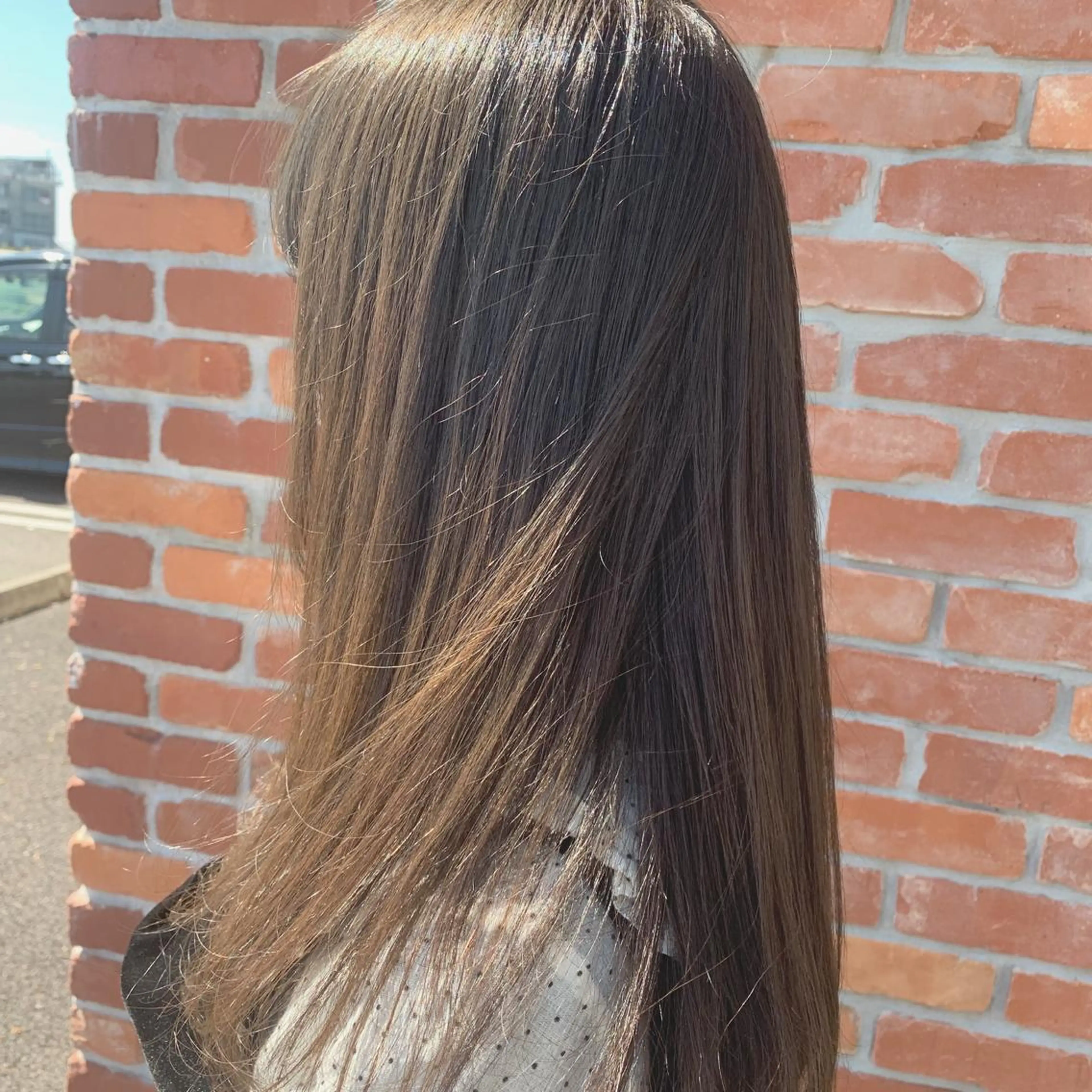 ミディアム カラー 齊藤 衣梨佳のヘアスタイル