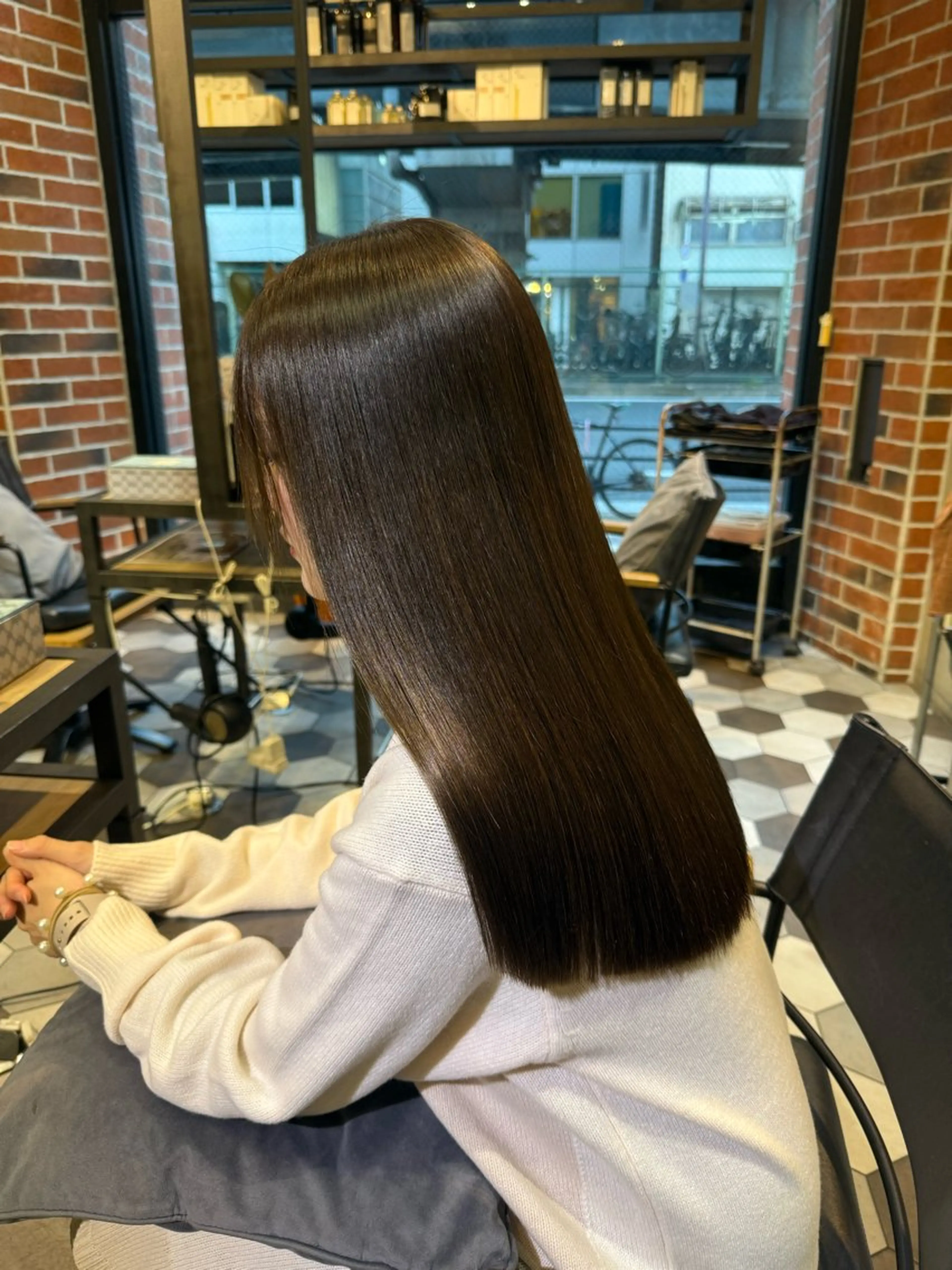 ロング カラー ヘアアレンジ ベージュカラー 髪質改善 トリートメント カット ヘアカラー 縮毛矯正 トリートメント 酸性縮毛矯正🧴韓国 レイヤー/髪質改善のヘアスタイル