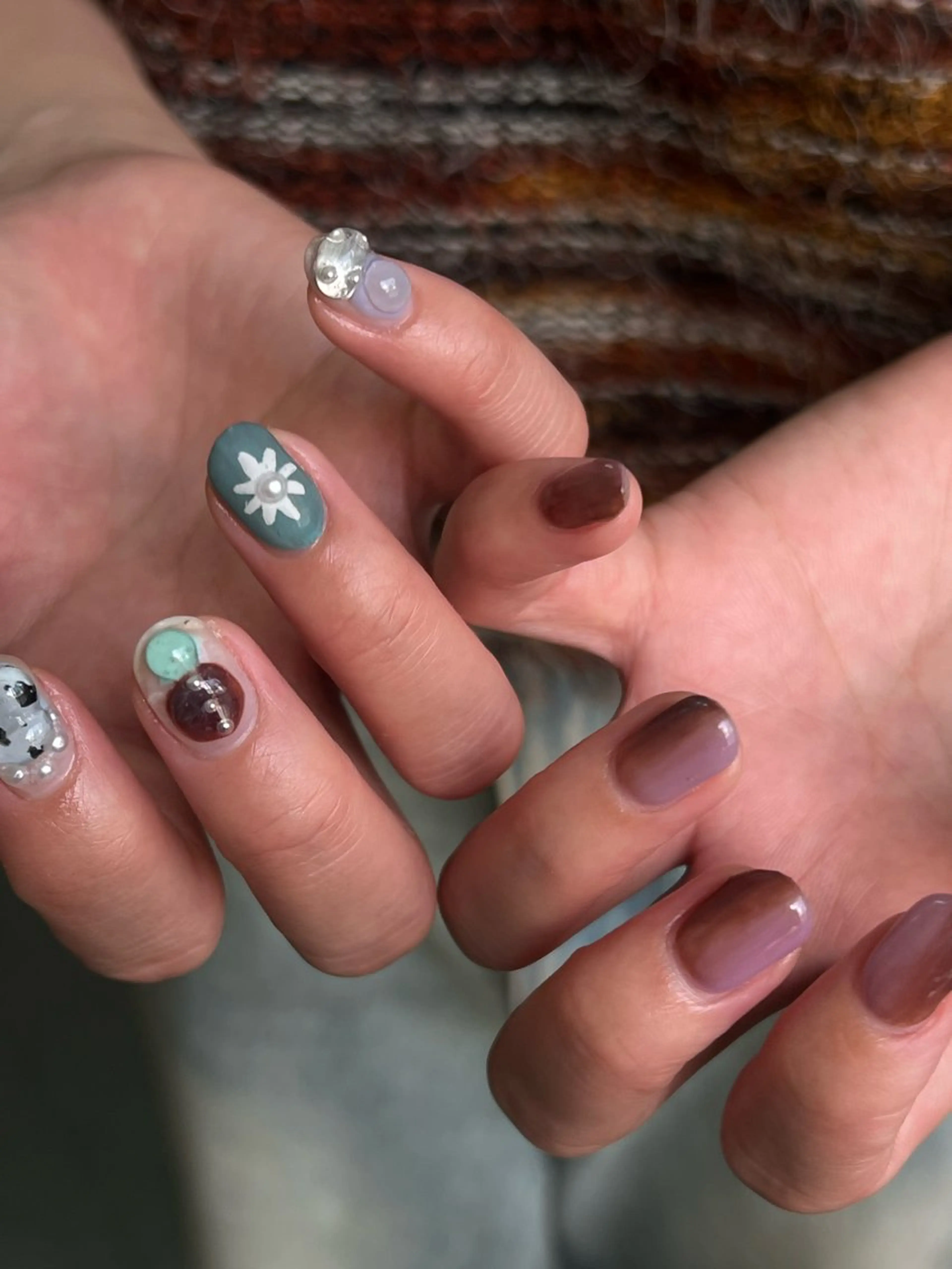 ネイル ハンドネイル Hata nail 🎀個性派ニュアンスのネイルデザイン