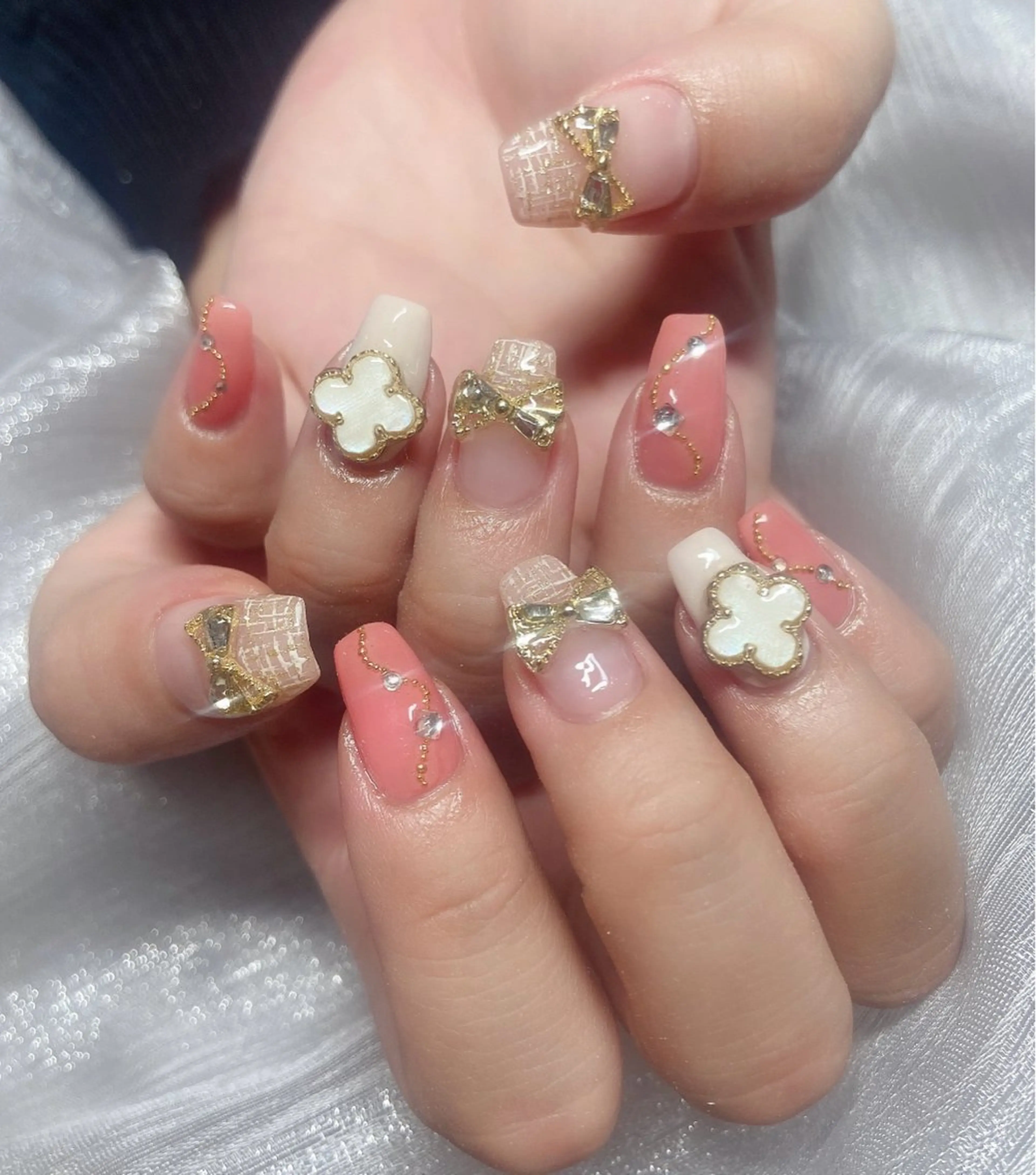 ネイル ハンドネイル ＆ME アンドミーのネイルデザイン