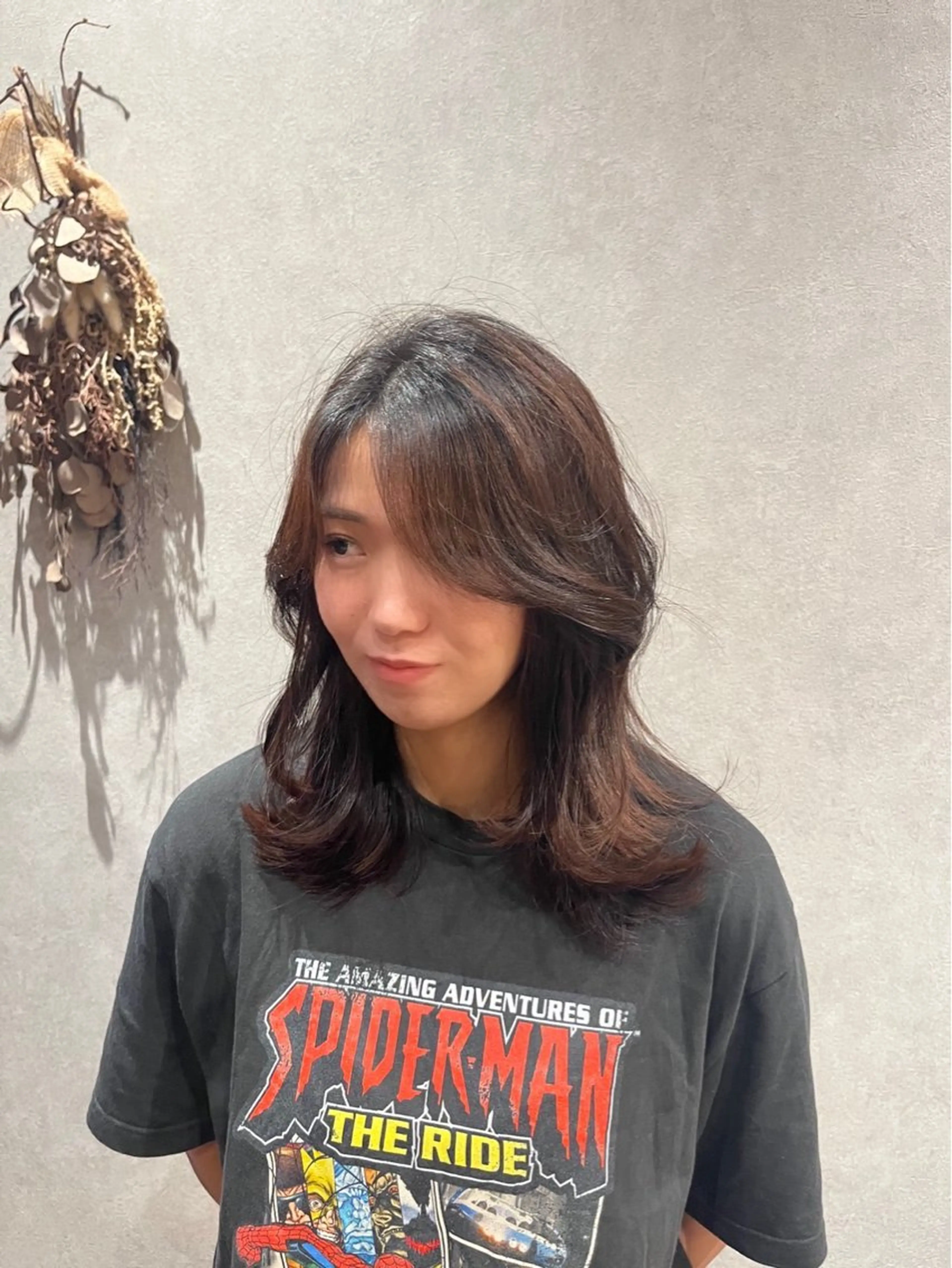 ミディアム ミディアムレイヤー くびれヘア レイヤーカット ami 〔ranka〕のヘアスタイル