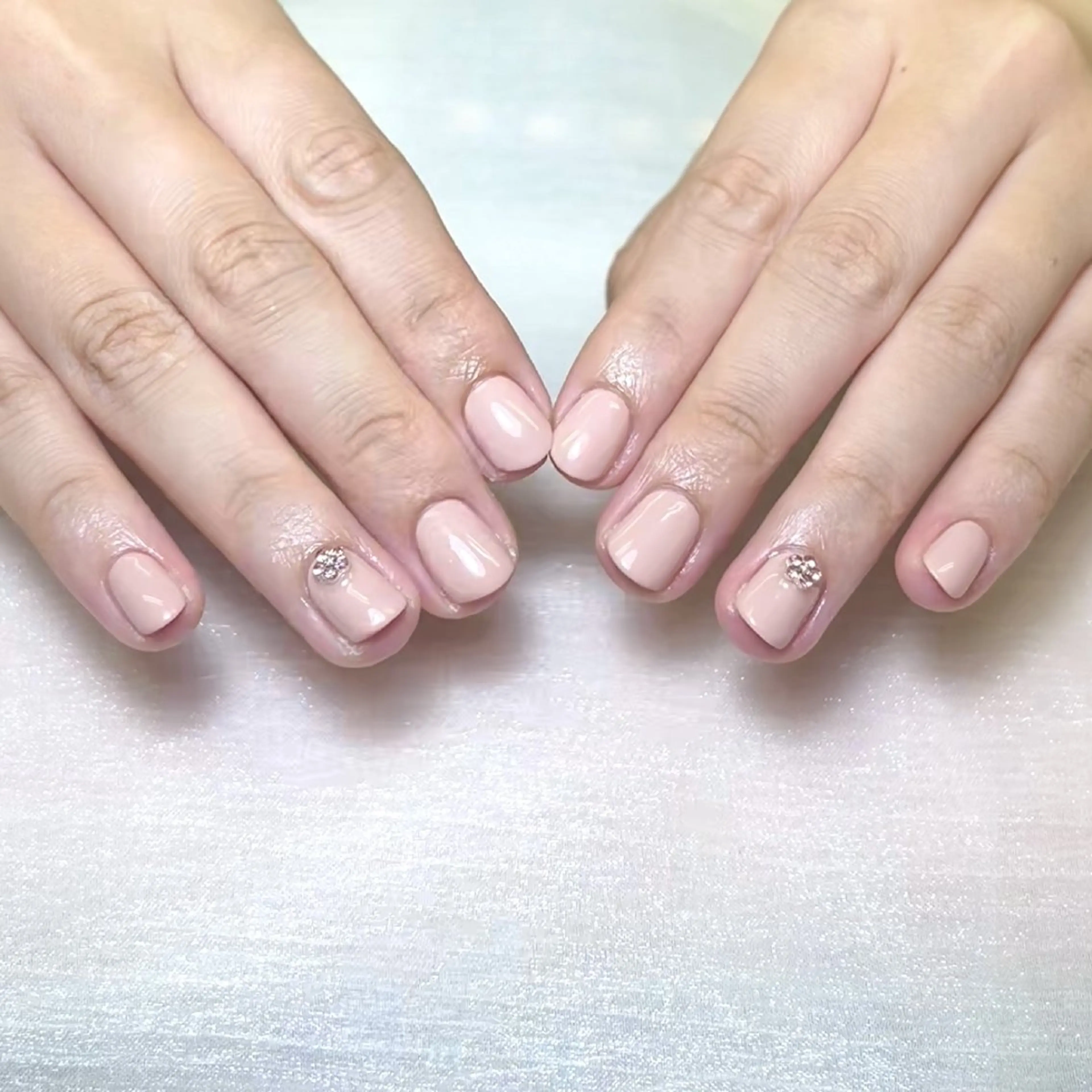 ネイル ハンドネイル ハンドケア PIPPY  NAILS新宿のネイルデザイン