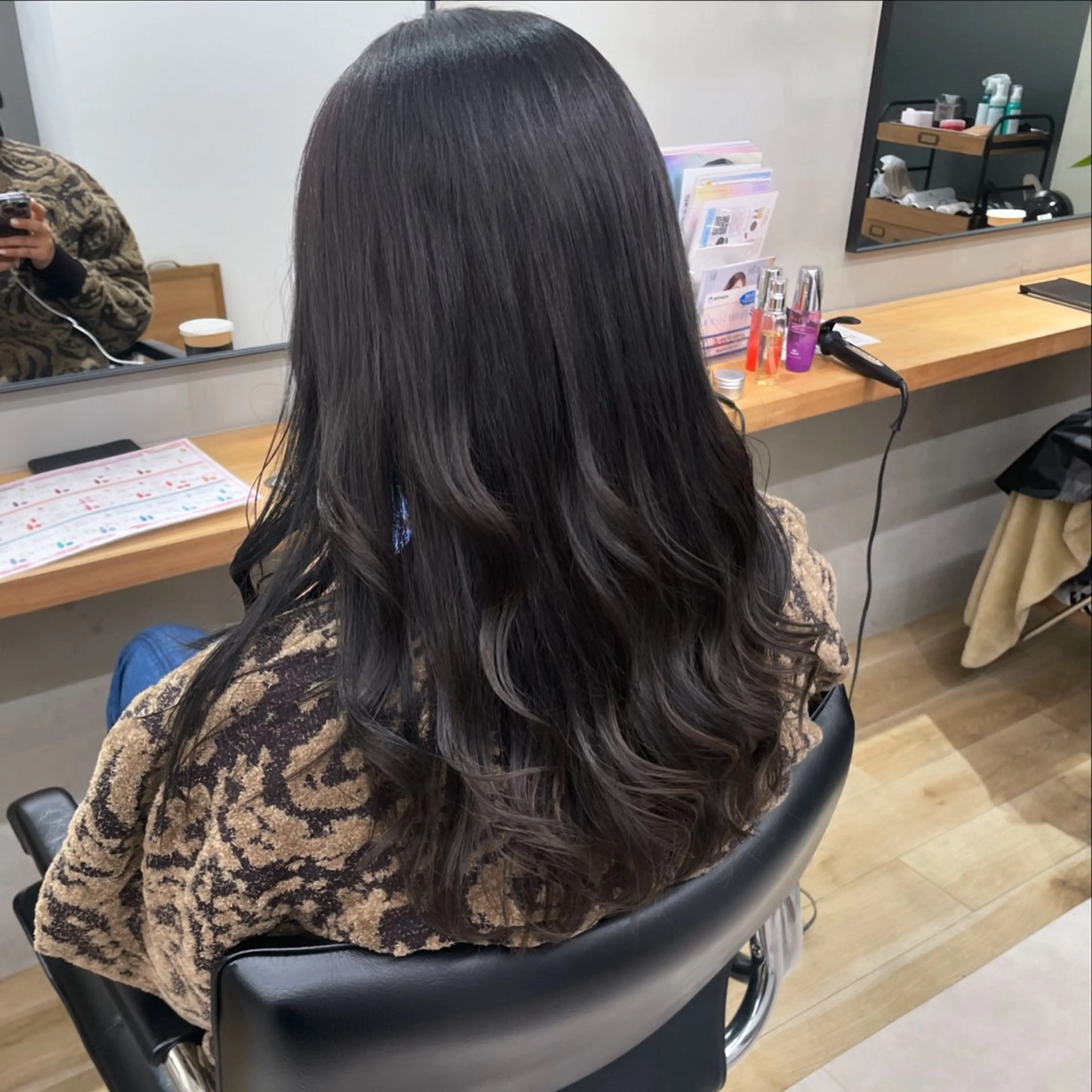 ロング カラー ブリーチ 顔周りカット 縮毛矯正 赤み消し×透明感 /🌙suwa🌙のヘアスタイル