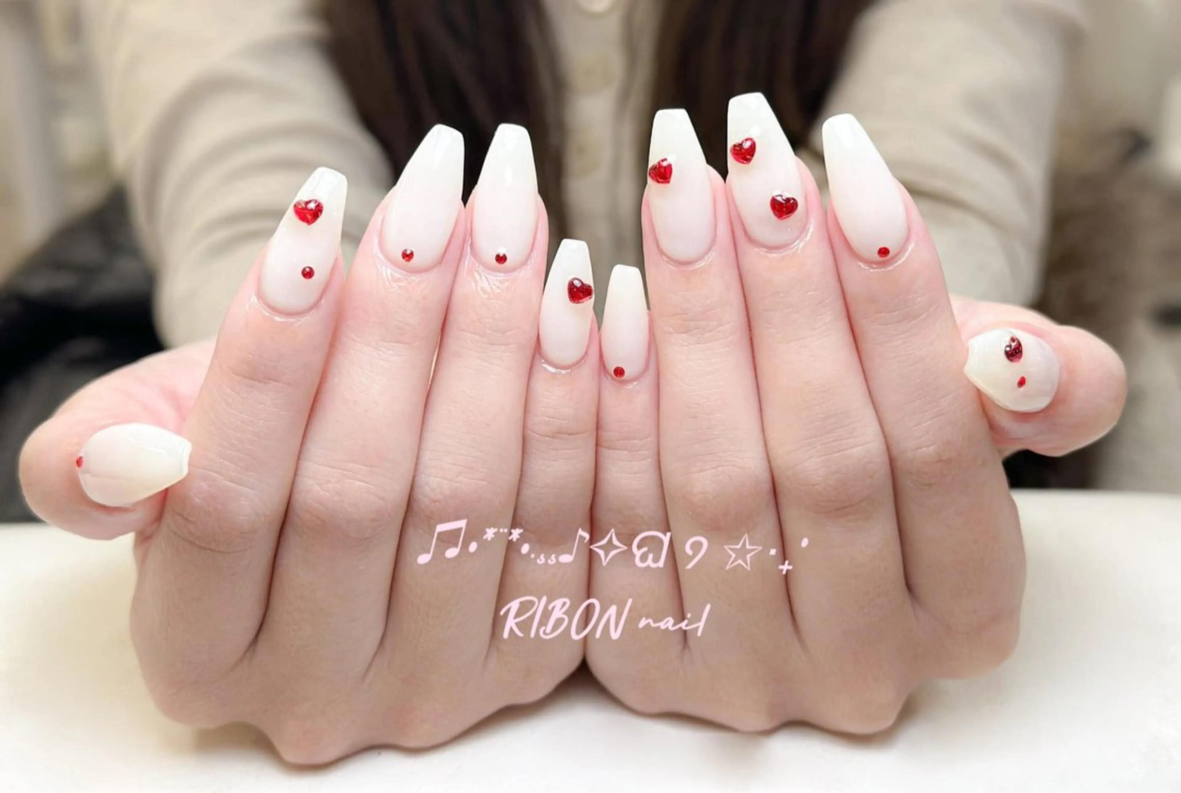 ネイル チークネイル 長さ出し フレンチネイル ジェルネイル グラデーション ハンドネイル RIBON nail salonのネイルデザイン