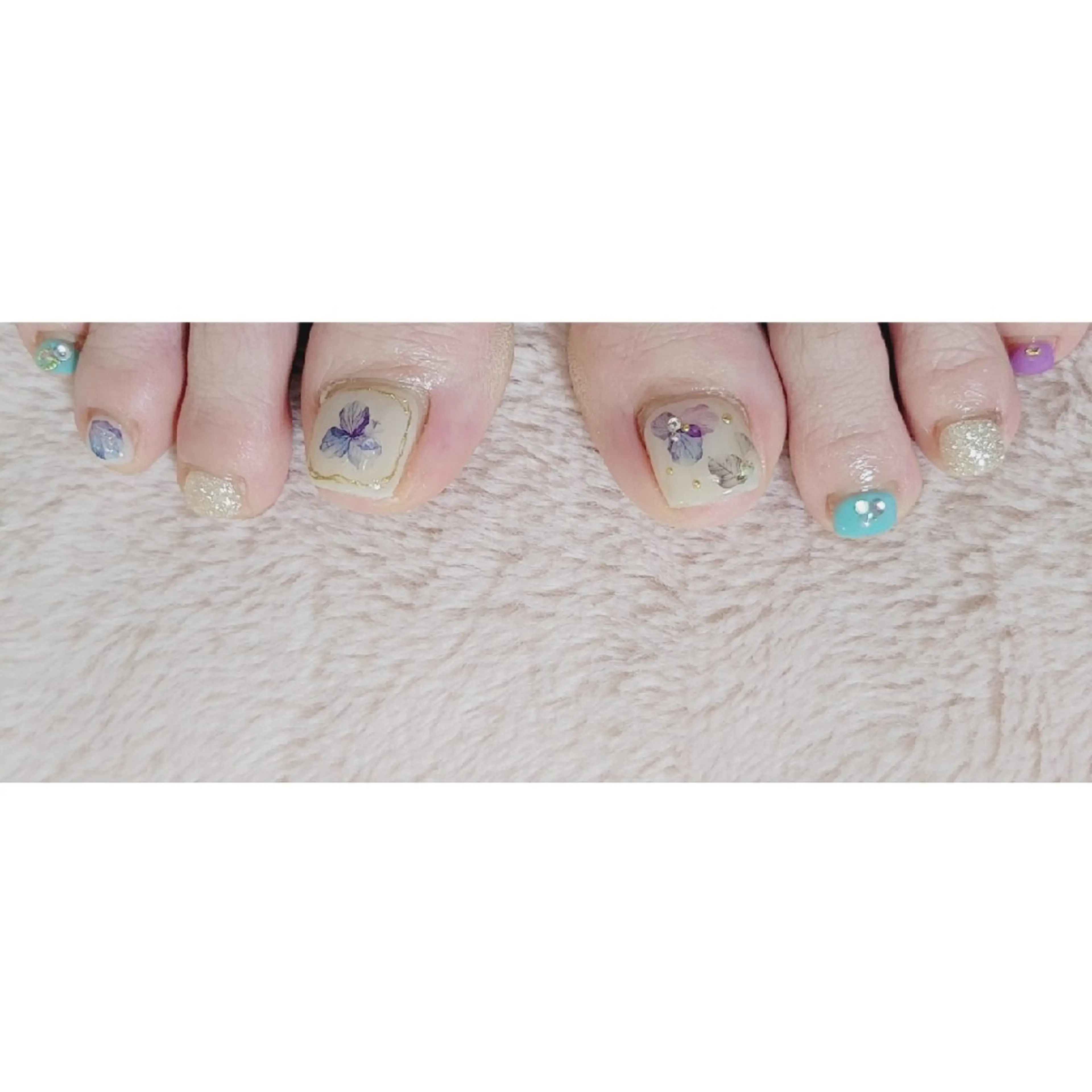 ネイル フットネイル ネイルサロンほっこり kanaのネイルデザイン