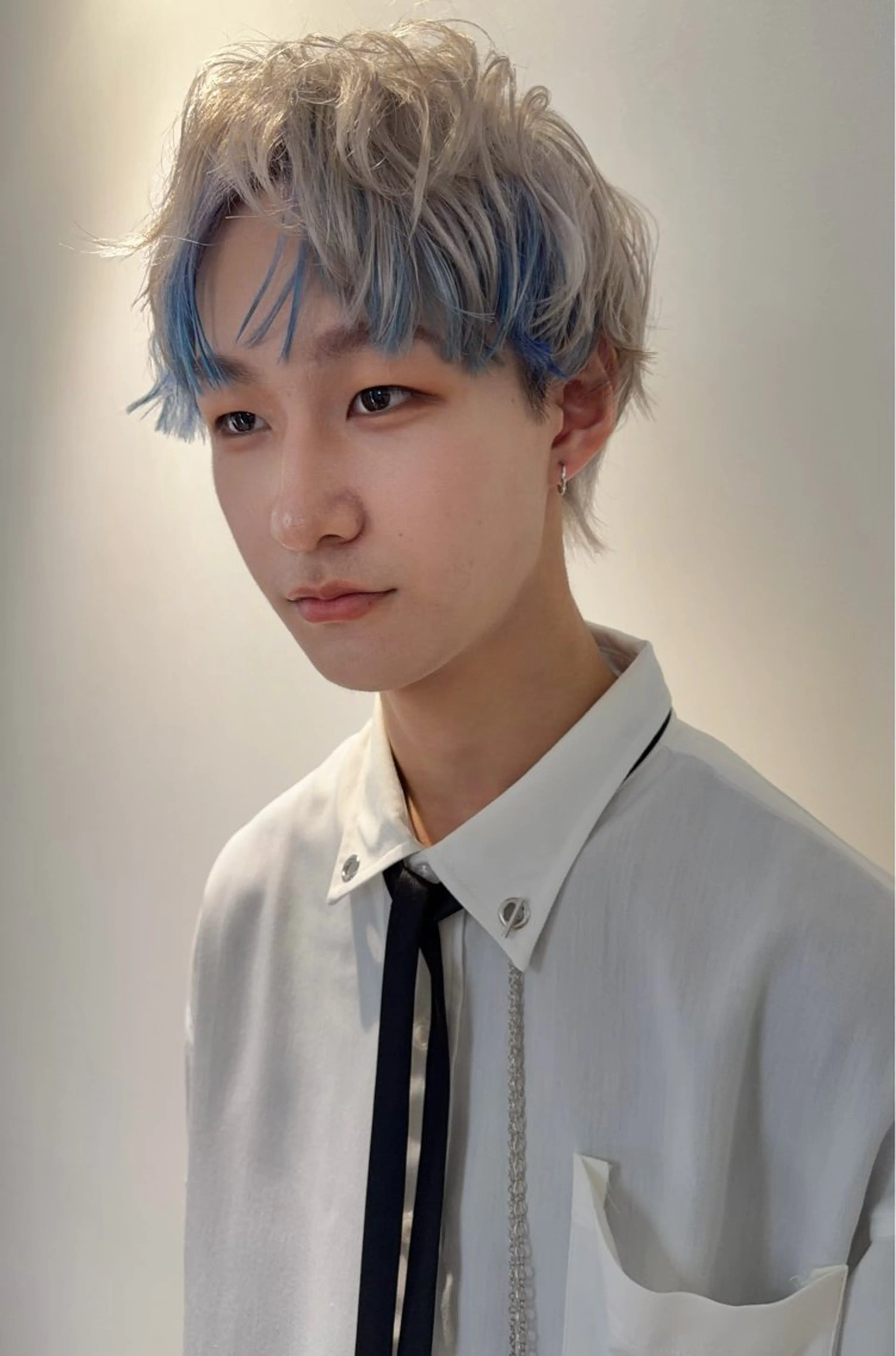 ショート カラー 小平 琳のヘアスタイル