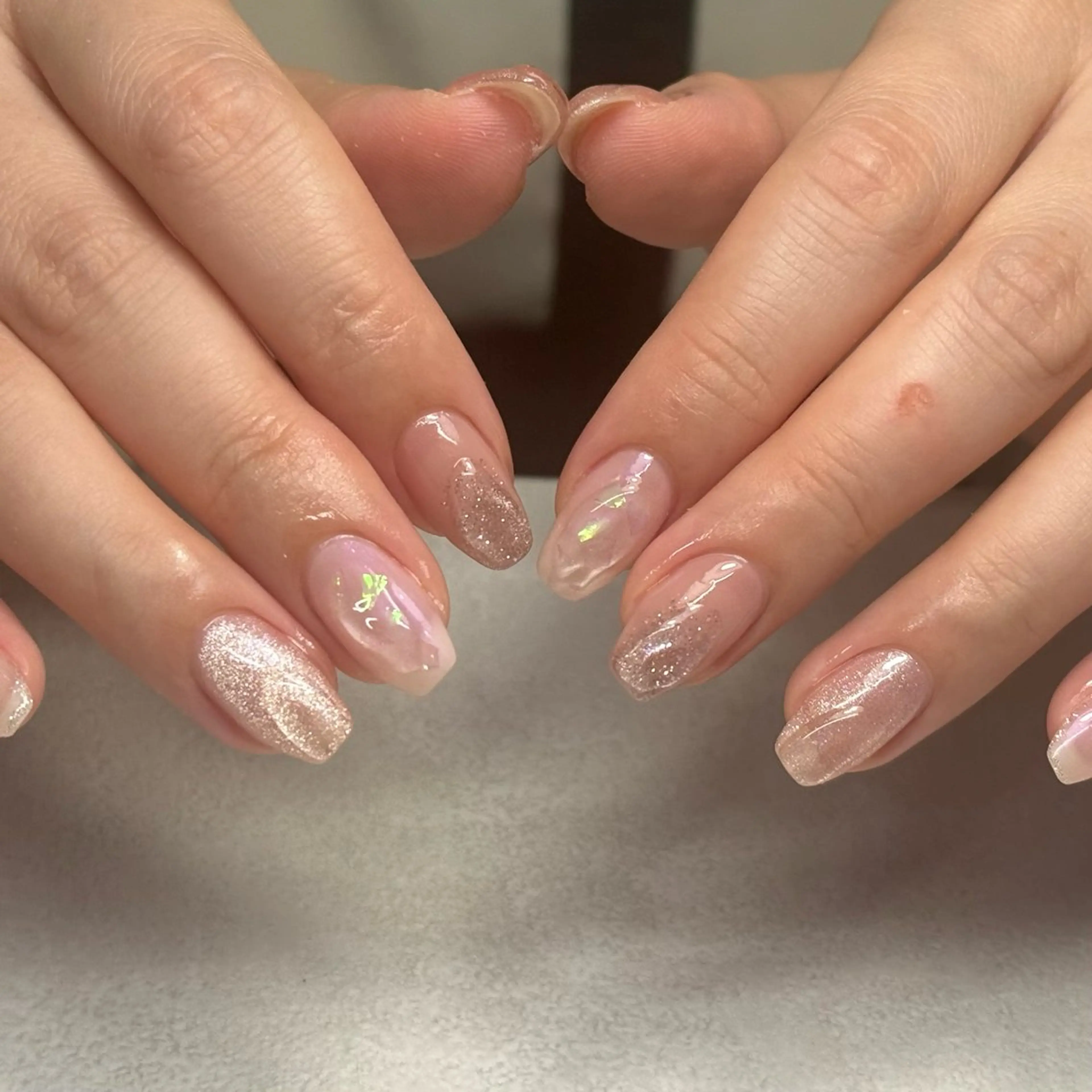 ネイル アートネイル 韓国ネイル マグネットネイル ニュアンスネイル シンプルネイル MAO /  香椎 / フィルイン対応のネイルデザイン