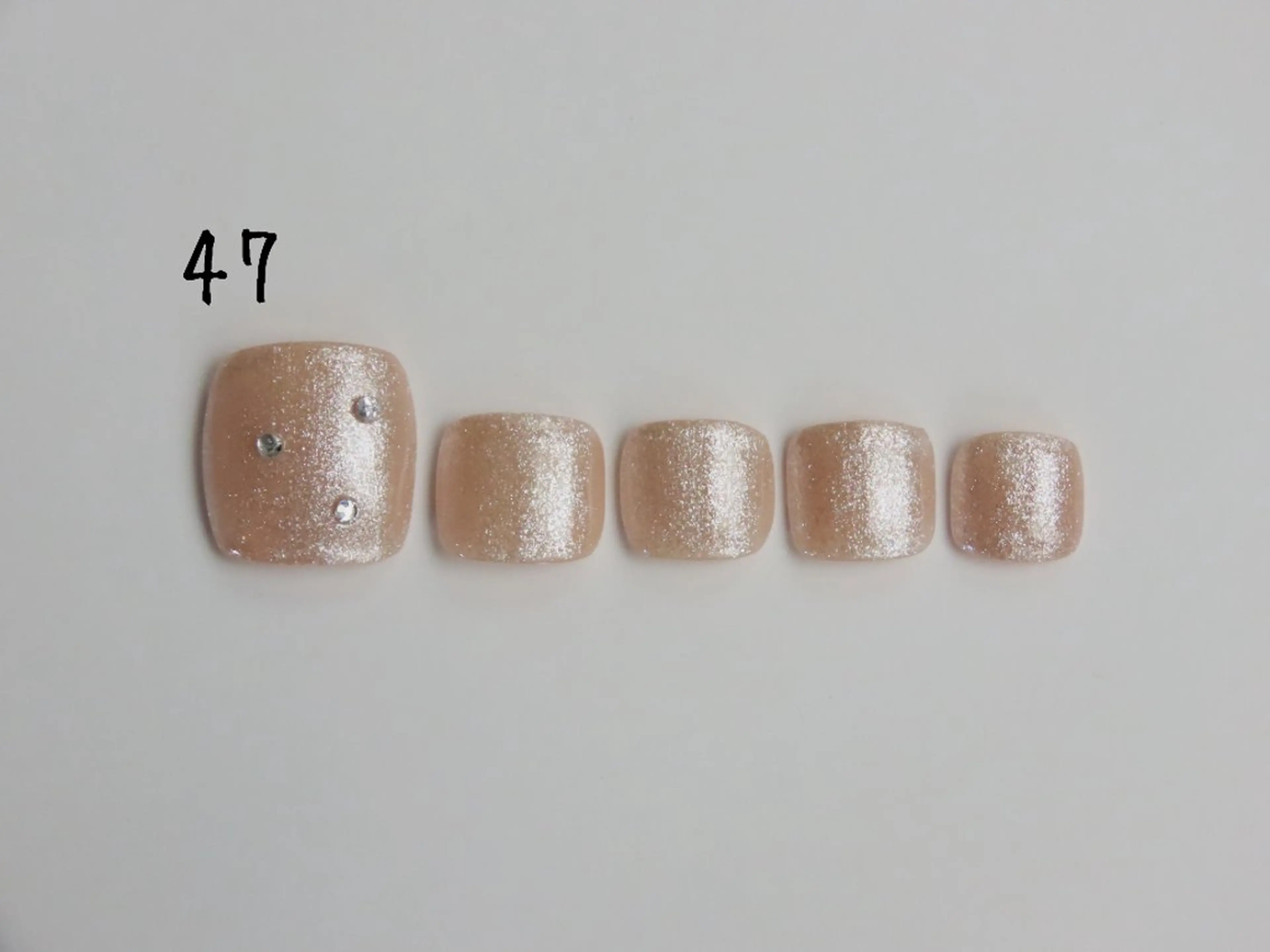 ネイル フットネイル Maum 新潟店のマツエク・マツパデザイン