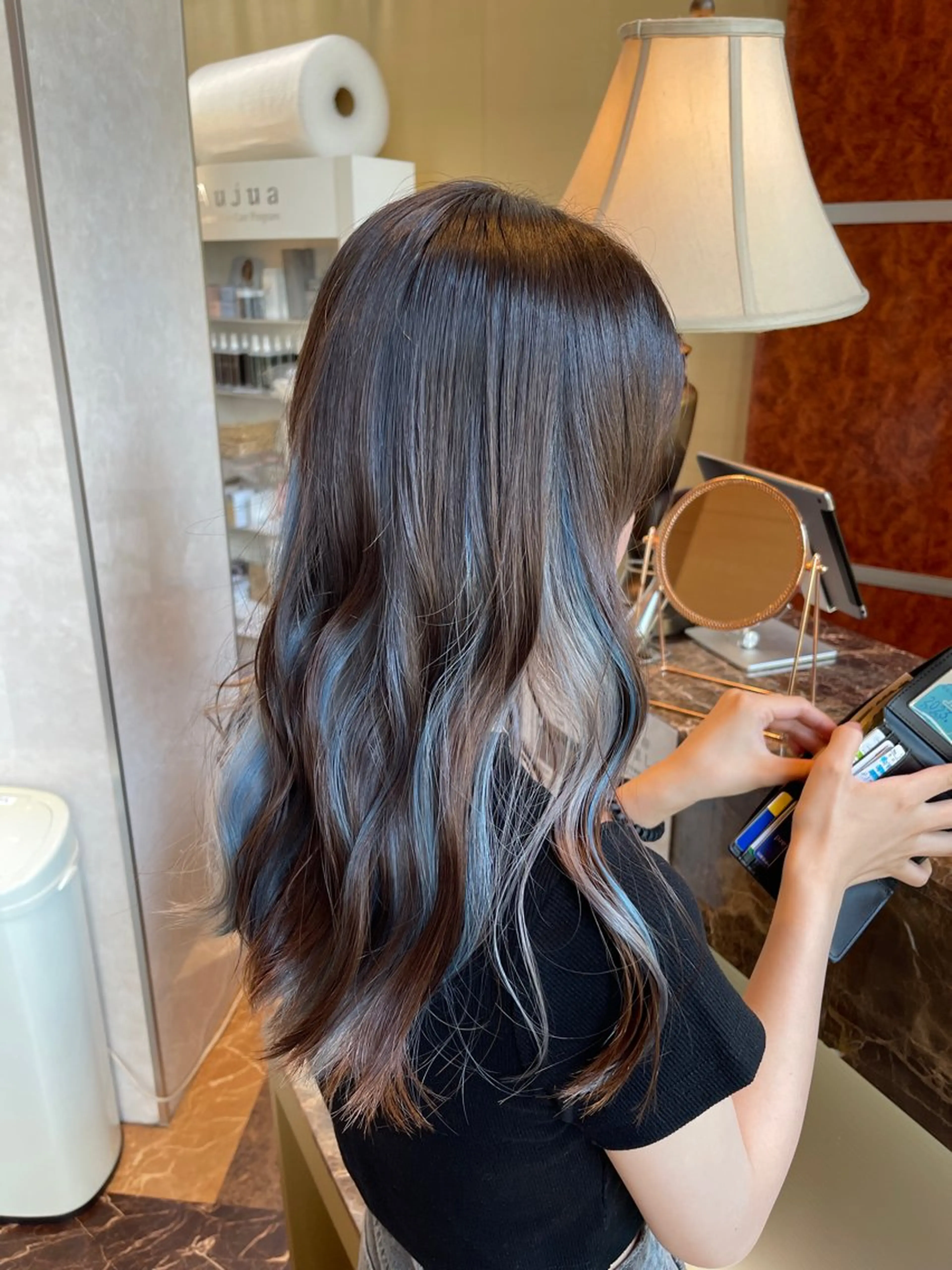 セミロング カラー インナーカラー 縮毛・酸性ストレート 特化のヘアスタイル