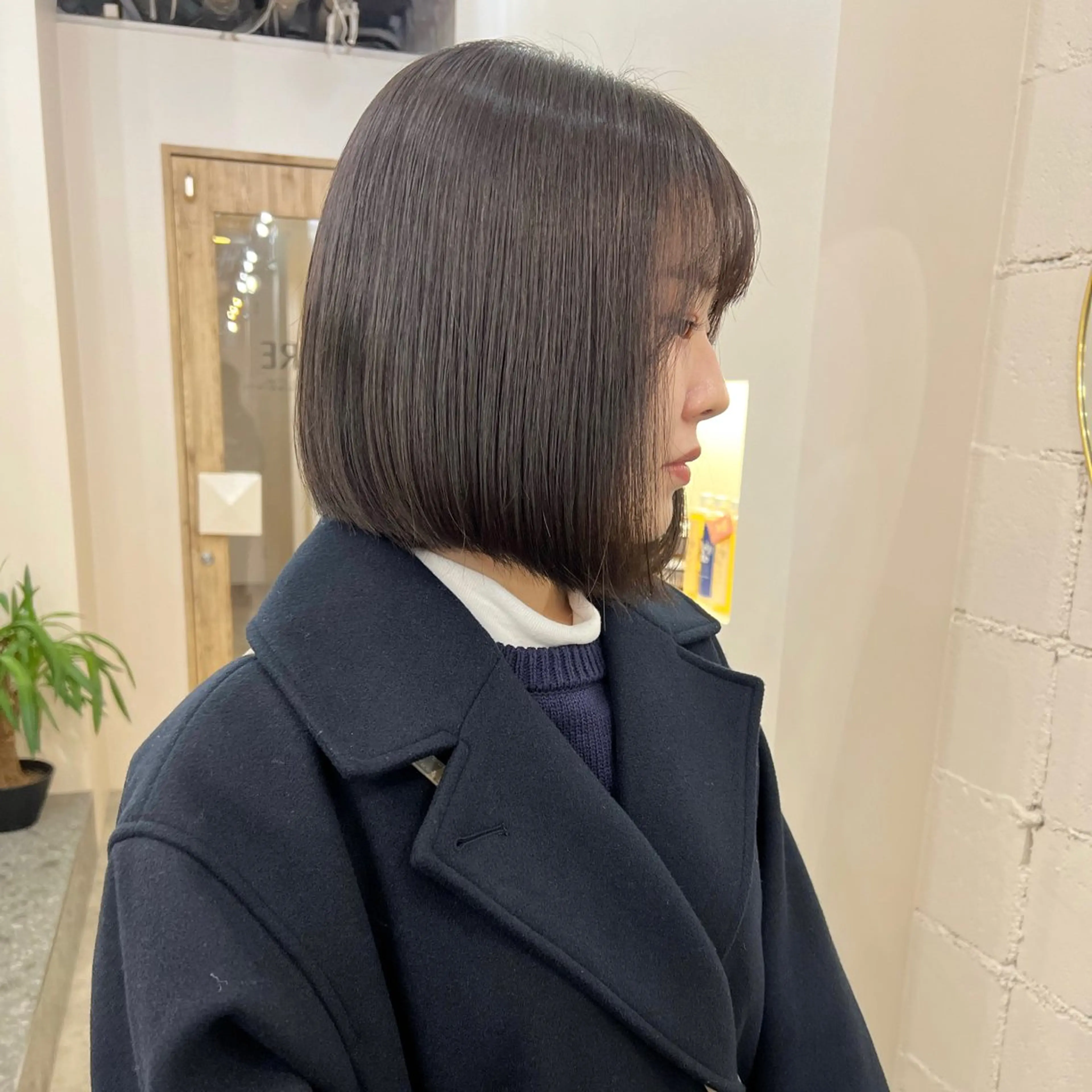 ショート カラー オリーブグレー ボブ トリートメント 透明感カラー/顔周り 臼井逸美のヘアスタイル