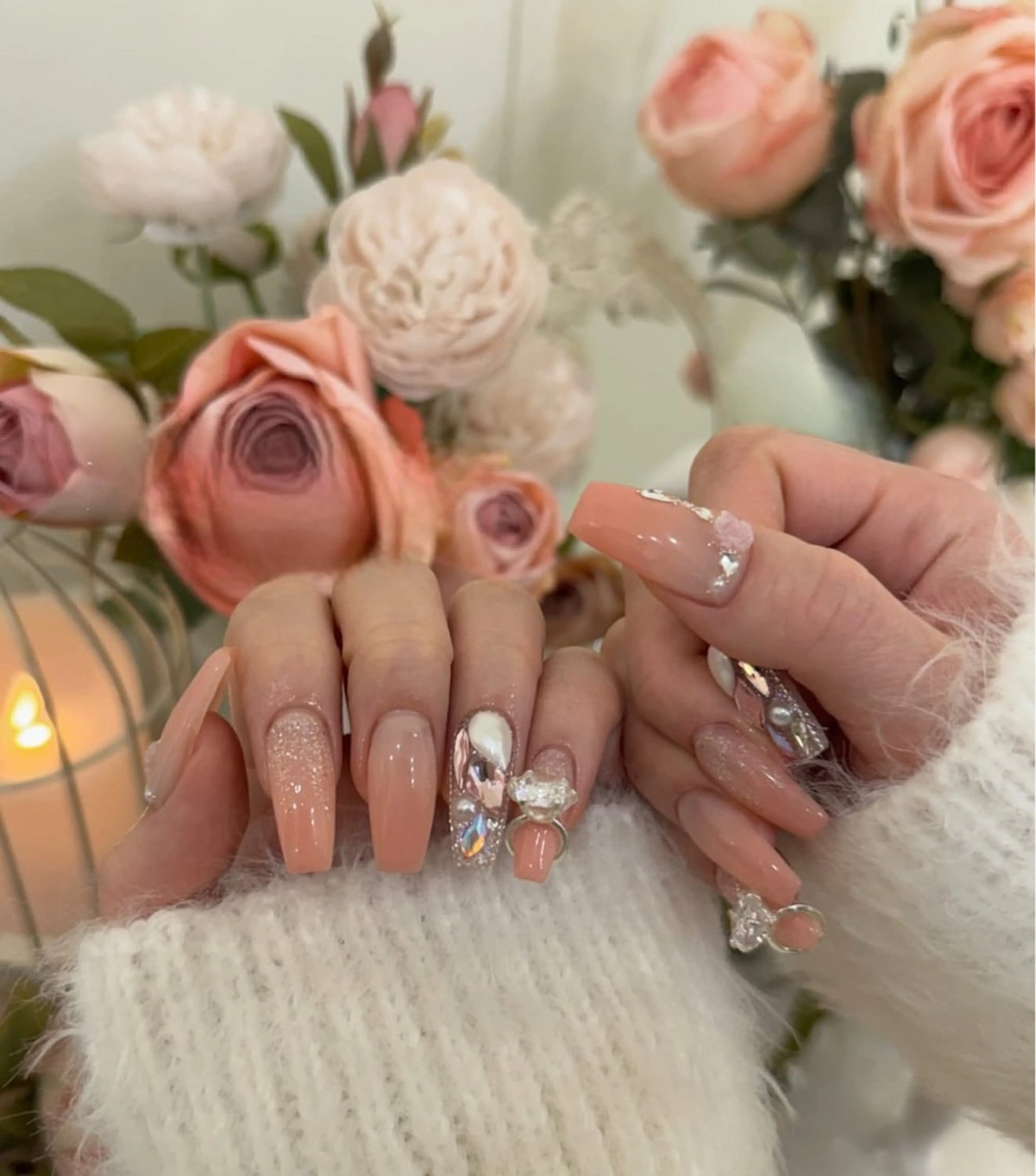 ネイル アニマル柄 オーロラネイル チークネイル フラッシュネイル ジェルネイル ハンドネイル Lyna 池袋のネイルデザイン