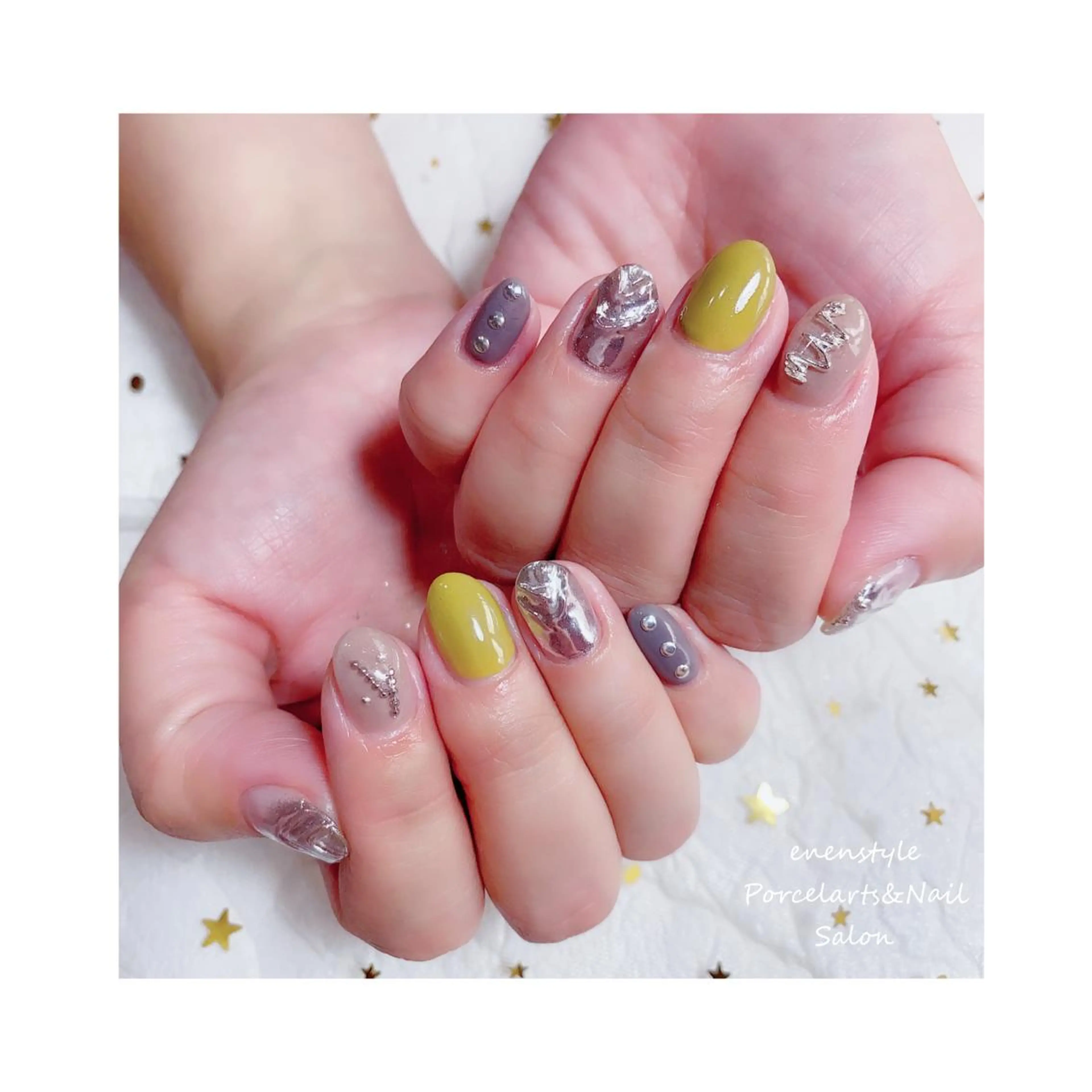 ミディアム ネイル ジェルネイル ニュアンスネイル オフィスネイル ワンカラーネイル パラジェル ハンドネイル 👑enen style👑のネイルデザイン