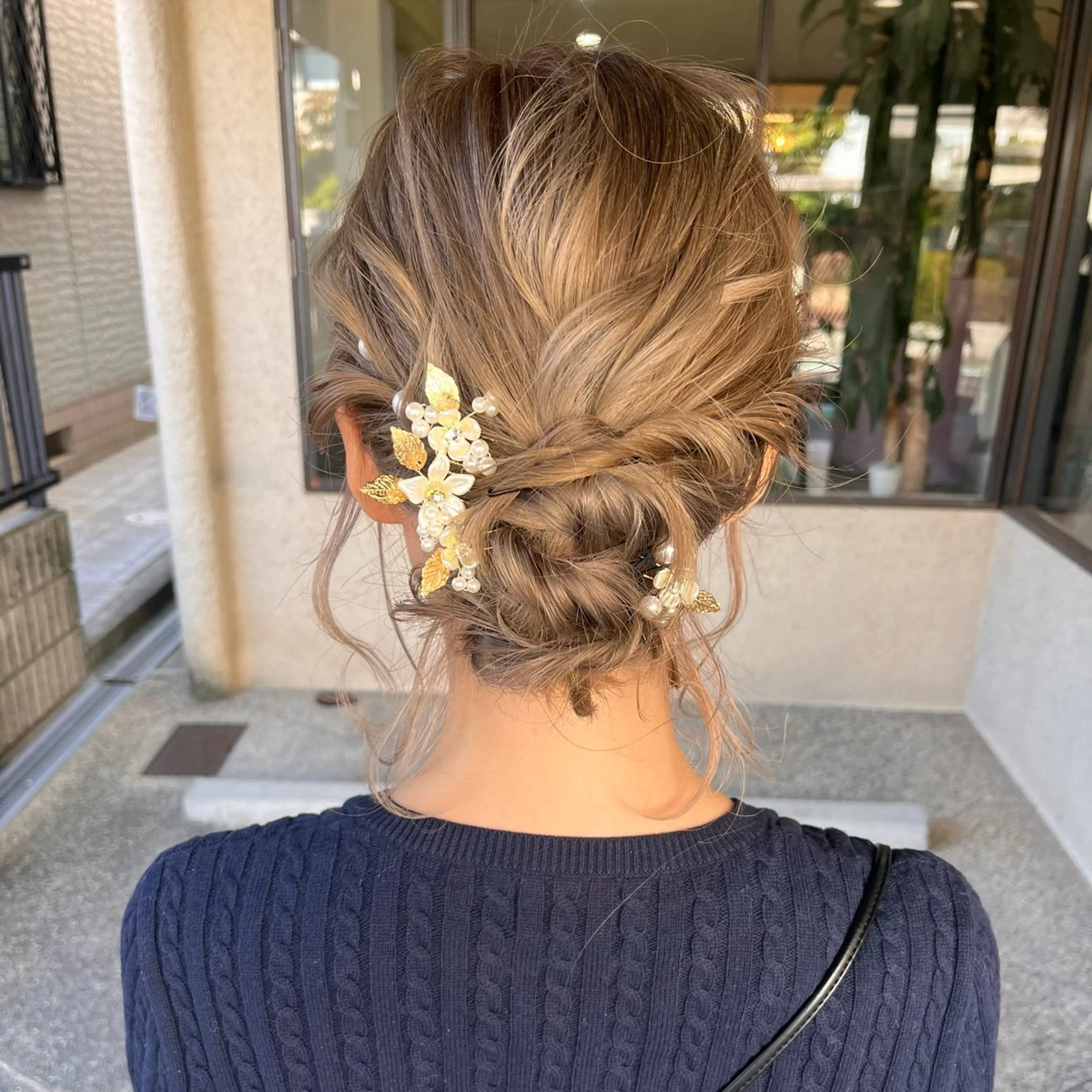 ミディアム ヘアアレンジ 大人可愛い:: Rioのヘアスタイル
