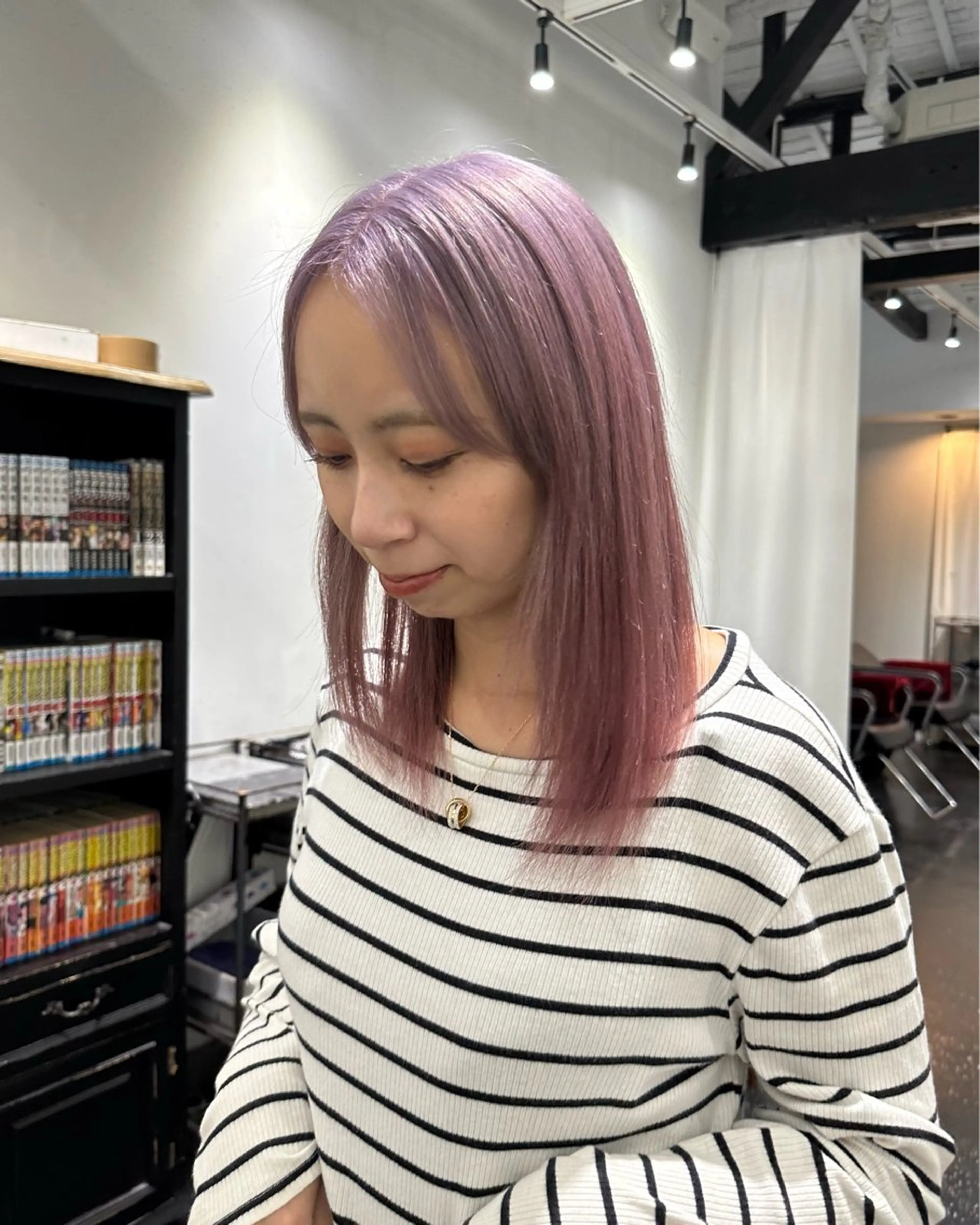 セミロング カラー グラデーションカラー ラベンダーカラー ピンクカラー ピンクラベンダー ブリーチ/ベージュ /natsumiのヘアスタイル