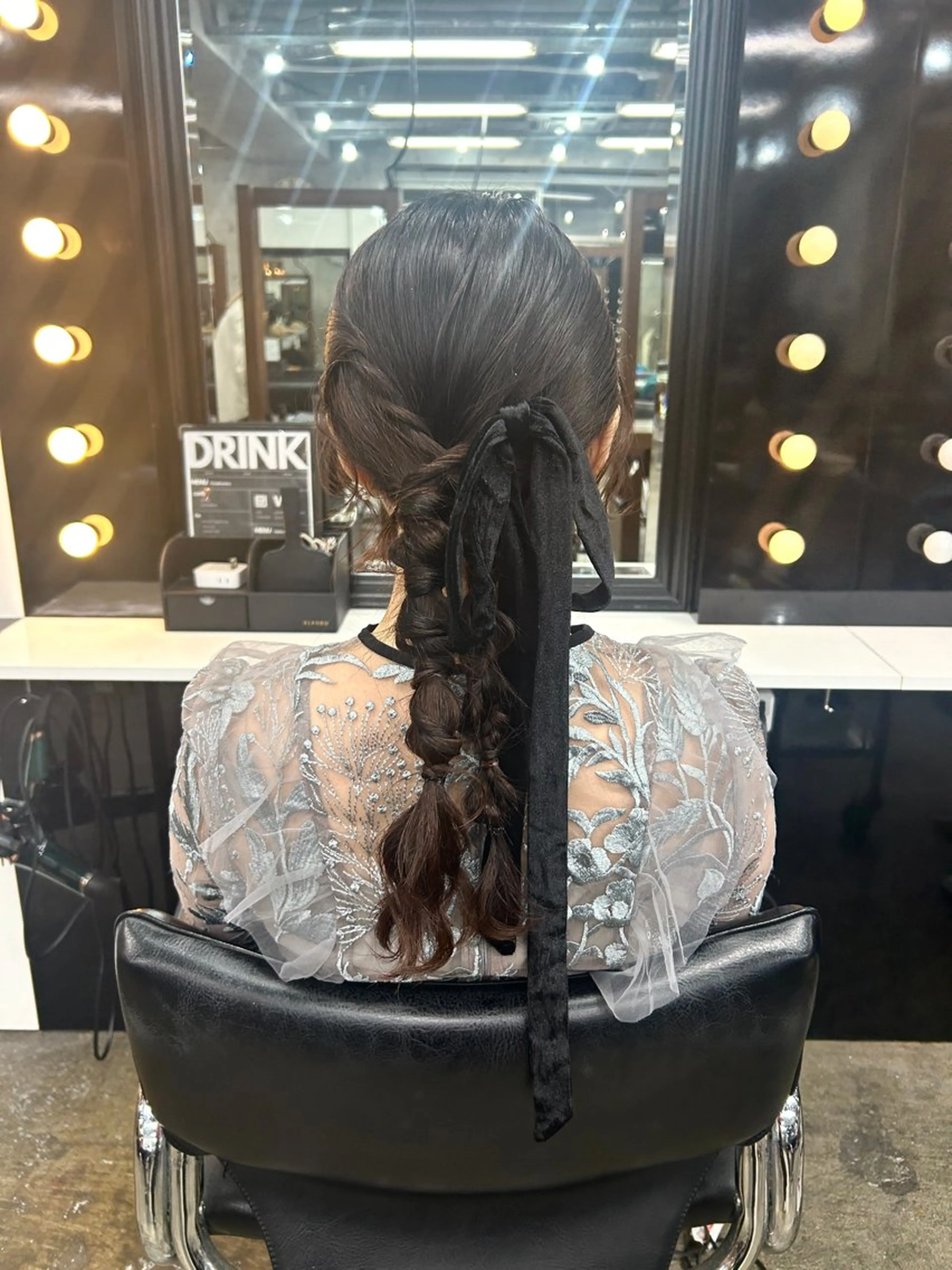 ロング ヘアセット assort tokyo所属・Hiyo 海外レイヤーカットのヘアスタイル