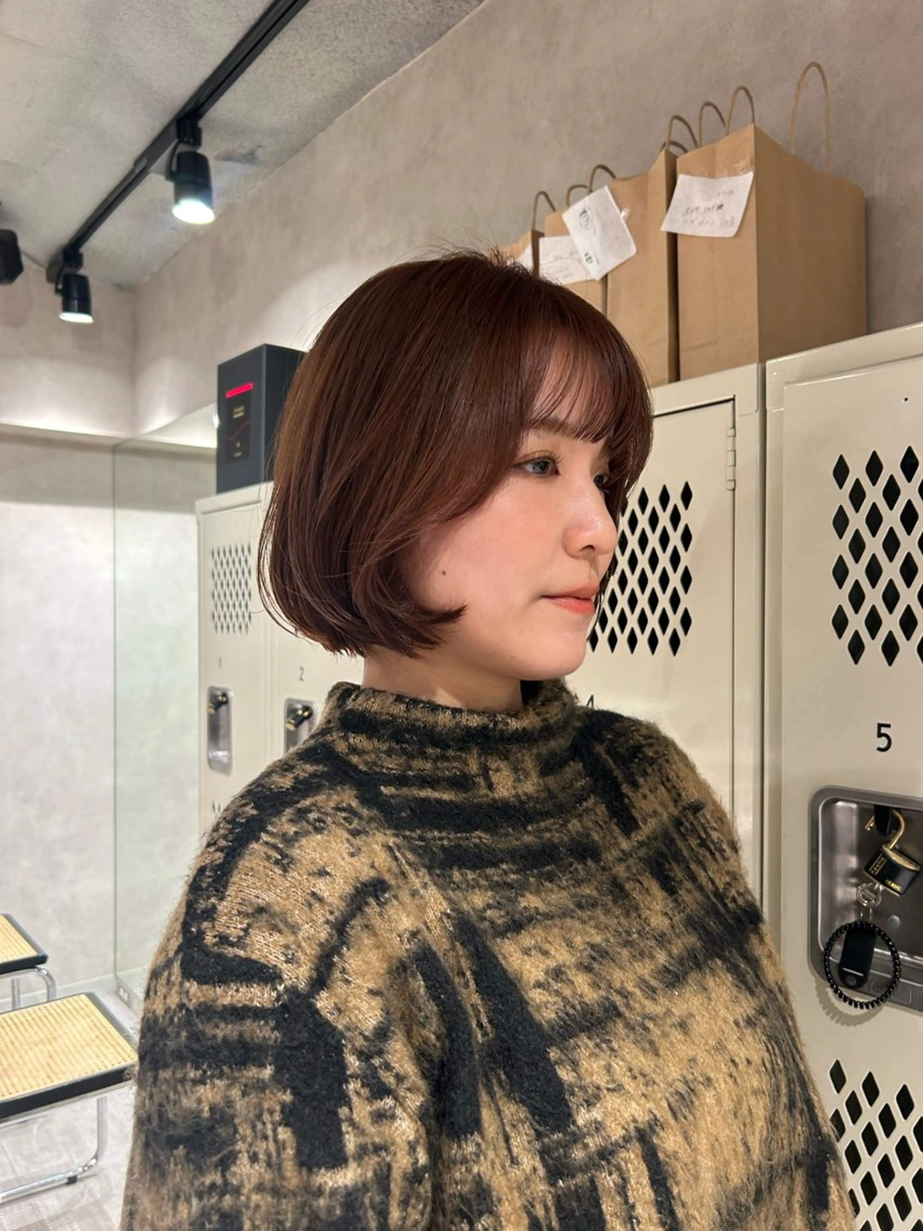 ショート ボブ ヘアカラー ayano/パーマ/ 暖色カラーのヘアスタイル