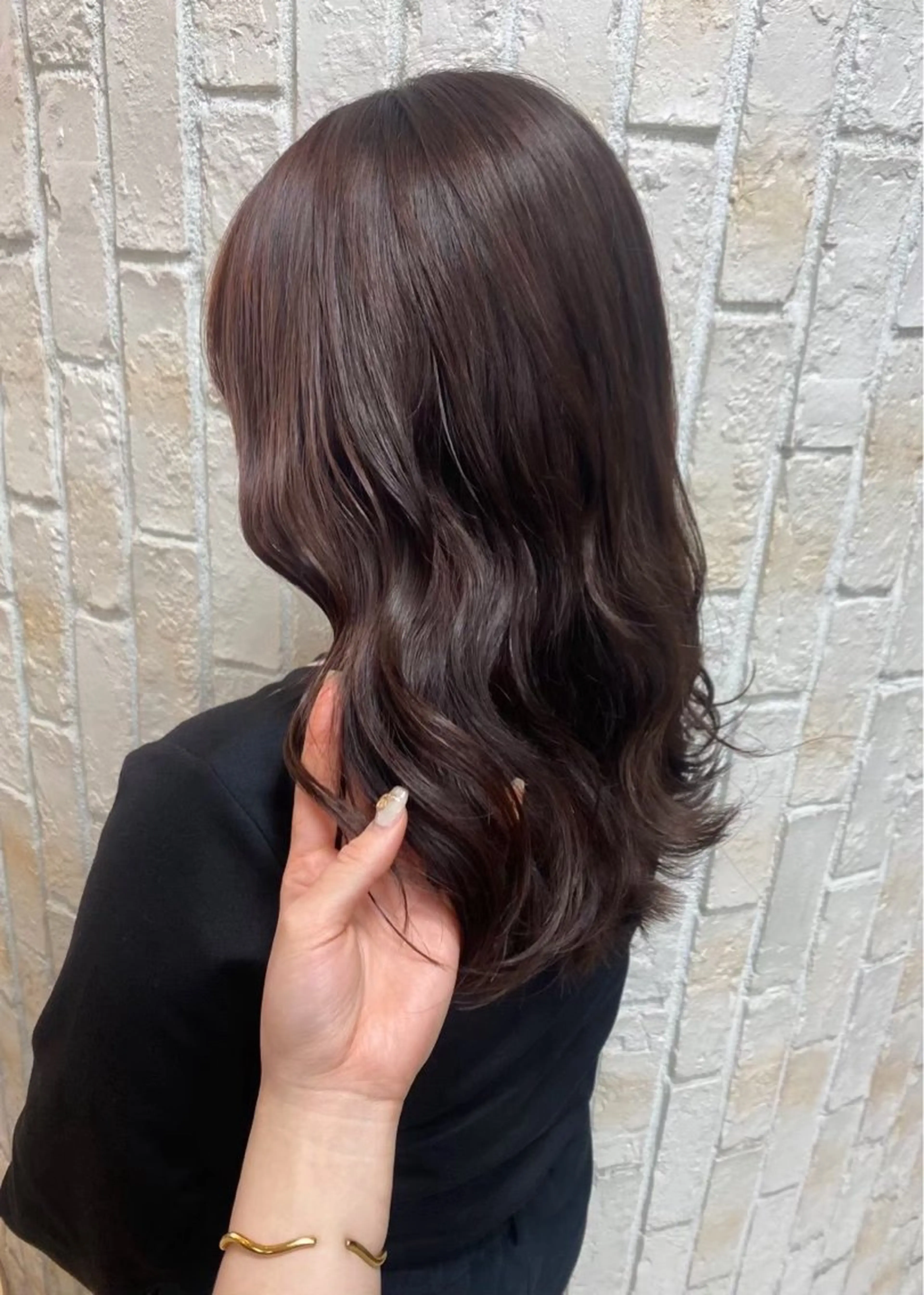 セミロング カラー Reina レイナの眉毛・アイブロウイメージ