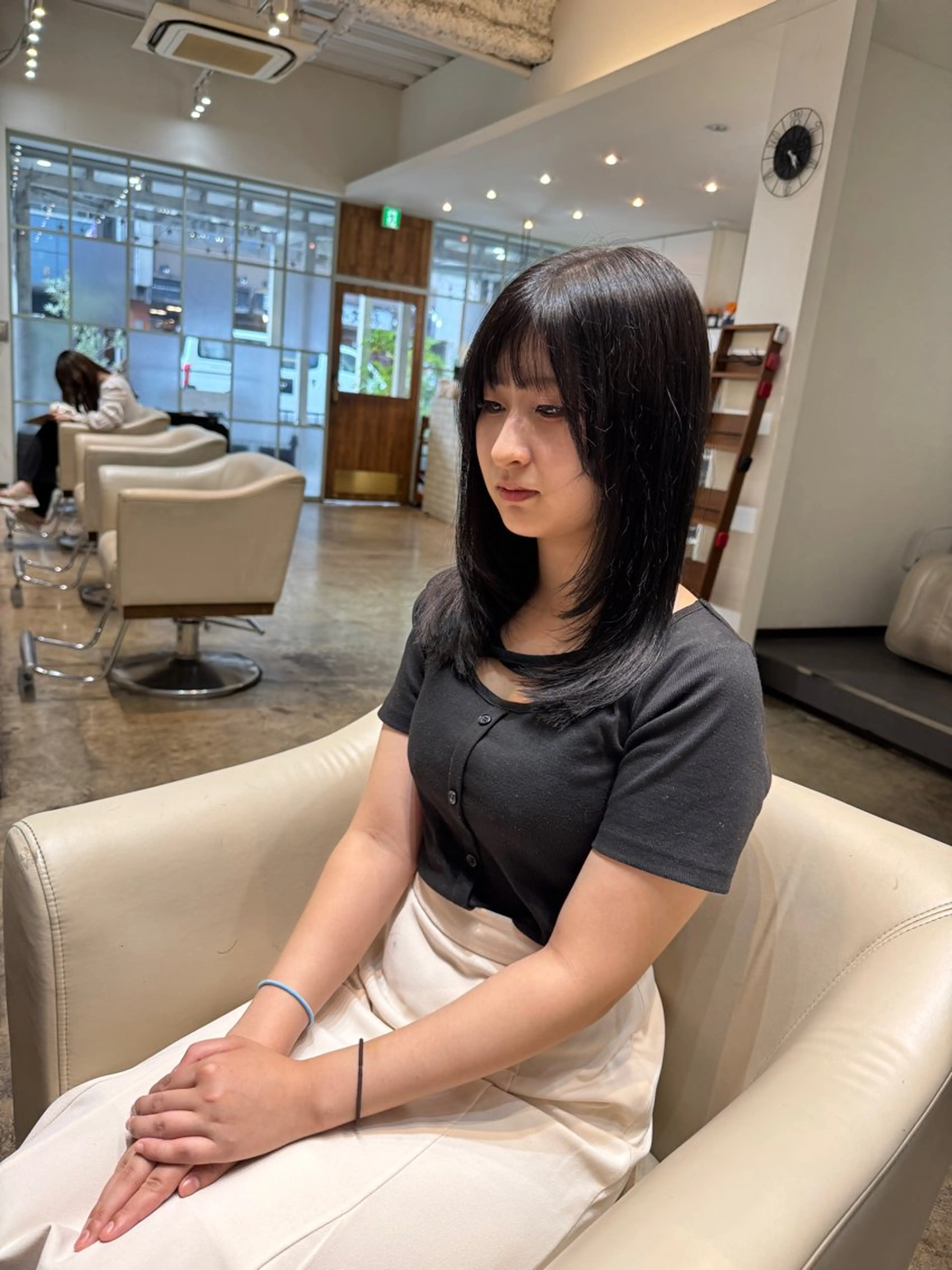 ミディアム カラー ミディアムレイヤー レイヤーカット ブリーチ無しダブル カラー特化/🫧中村のヘアスタイル