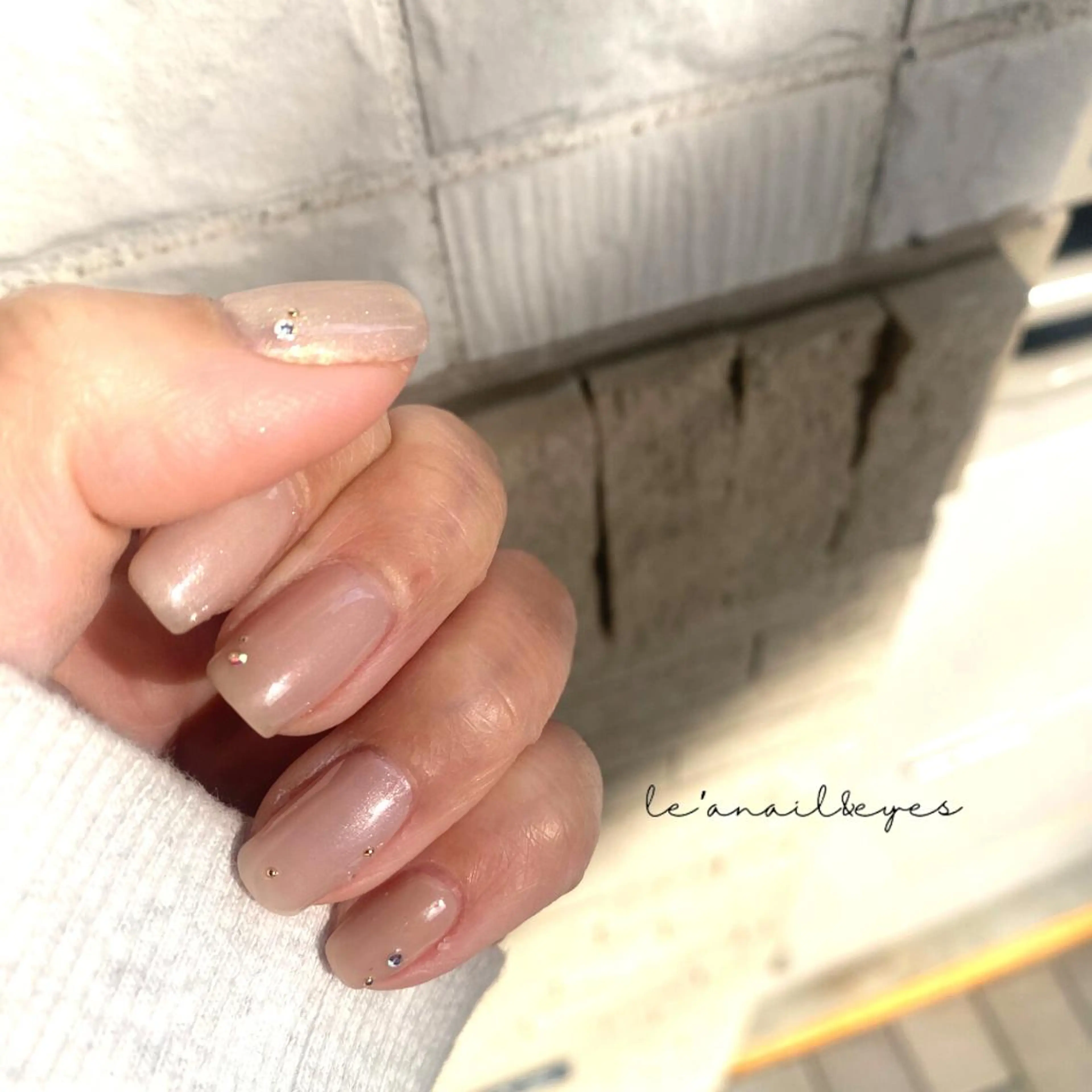 ネイル ストーンネイル Le'a nail&eyesのマツエク・マツパデザイン