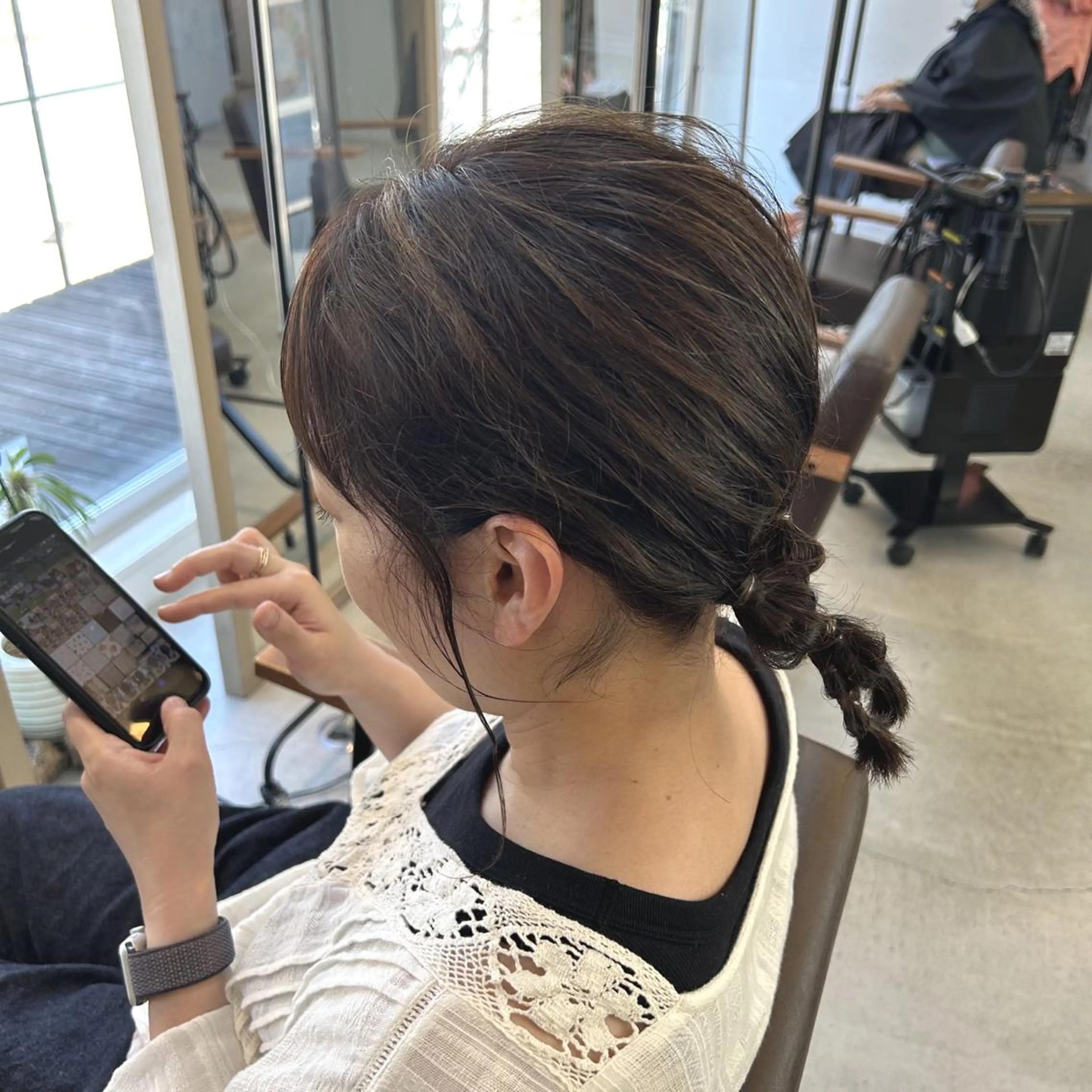 ミディアム カット ヘアカラー 綿貫 美雪のヘアスタイル