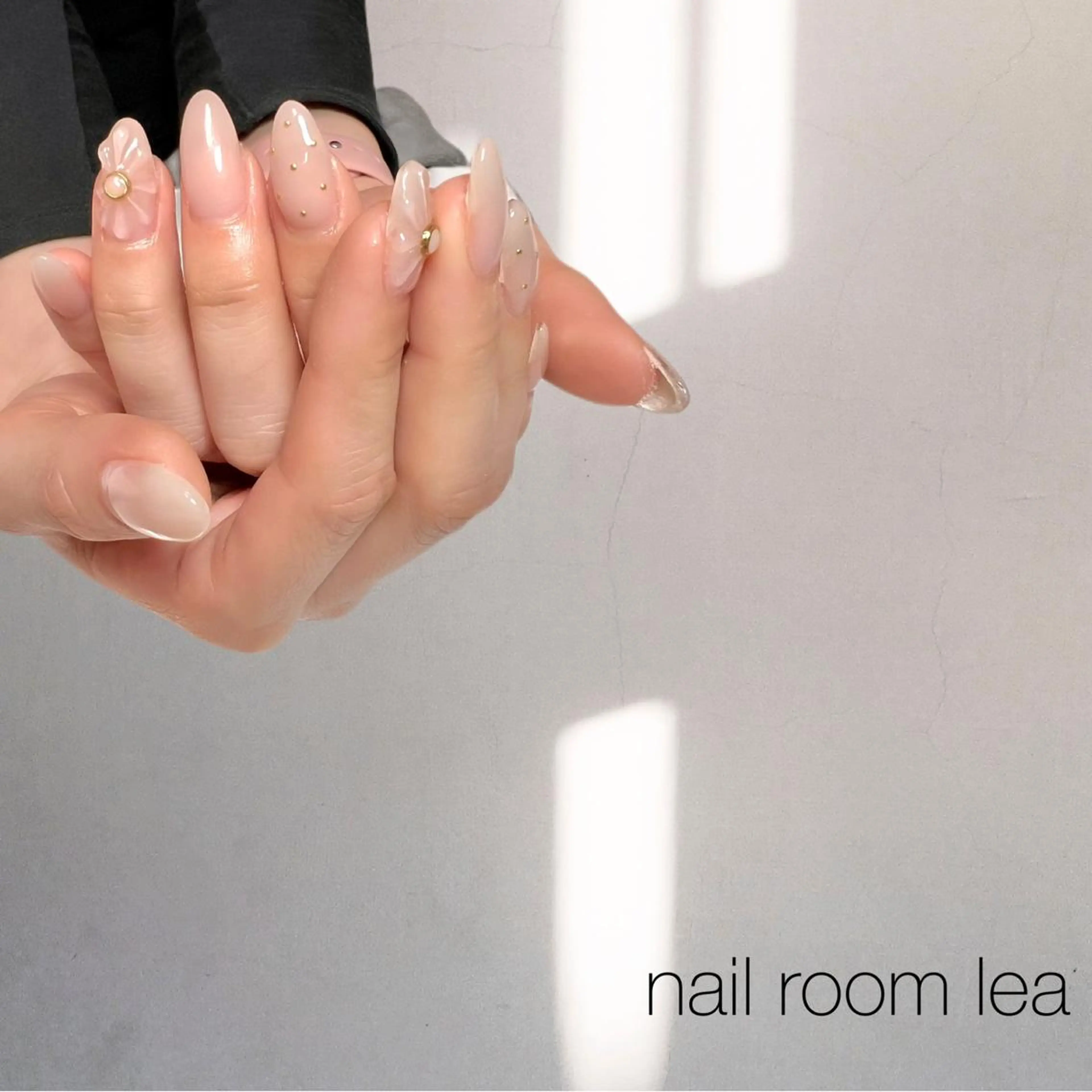 ネイル ハンドネイル ハンドケア nailroom leaのネイルデザイン
