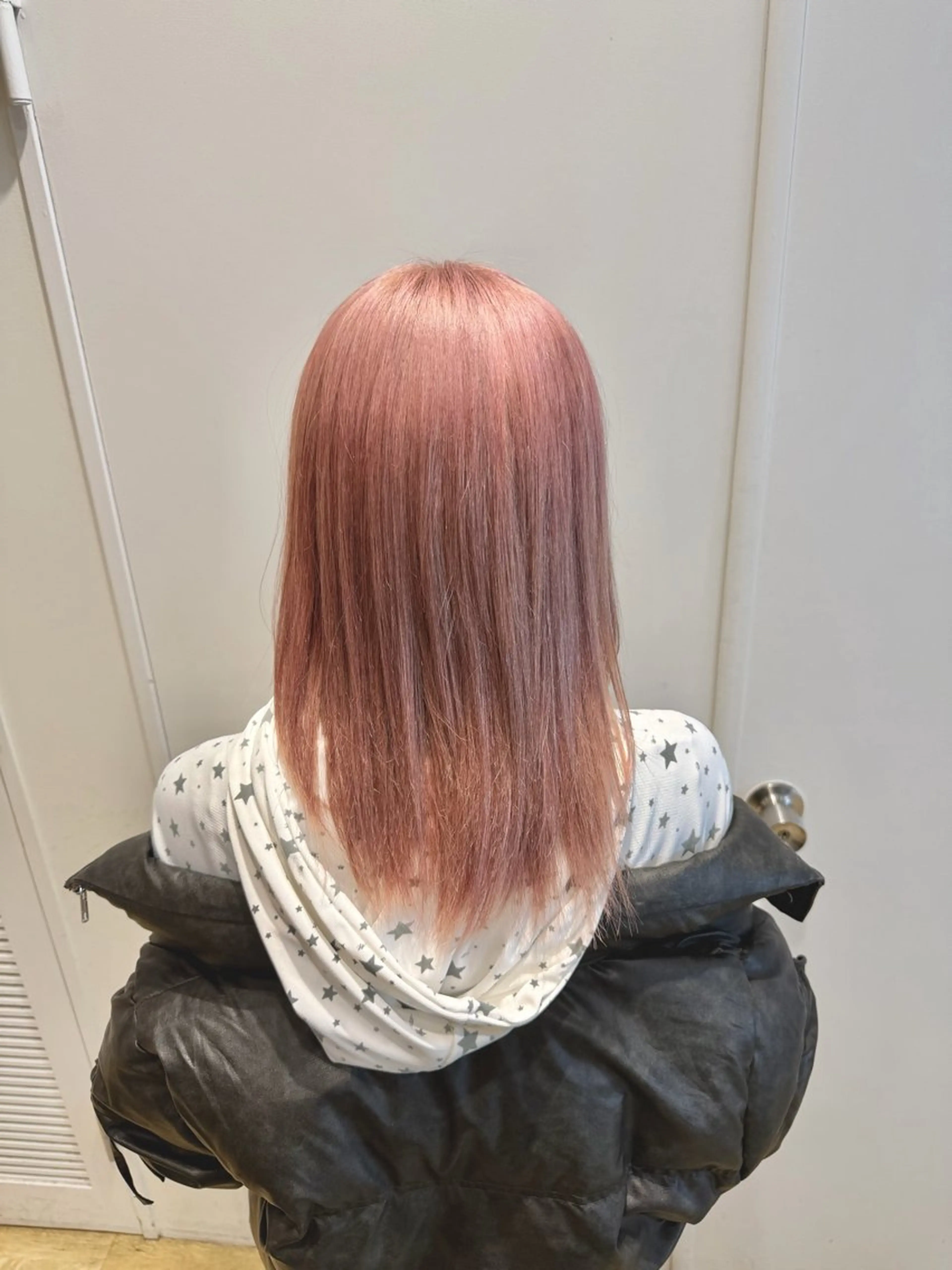 ミディアム カラー ベージュカラー ピンクカラー ピンクベージュ ヘアカラー トリートメント 新宿/吉松 大輝のヘアスタイル