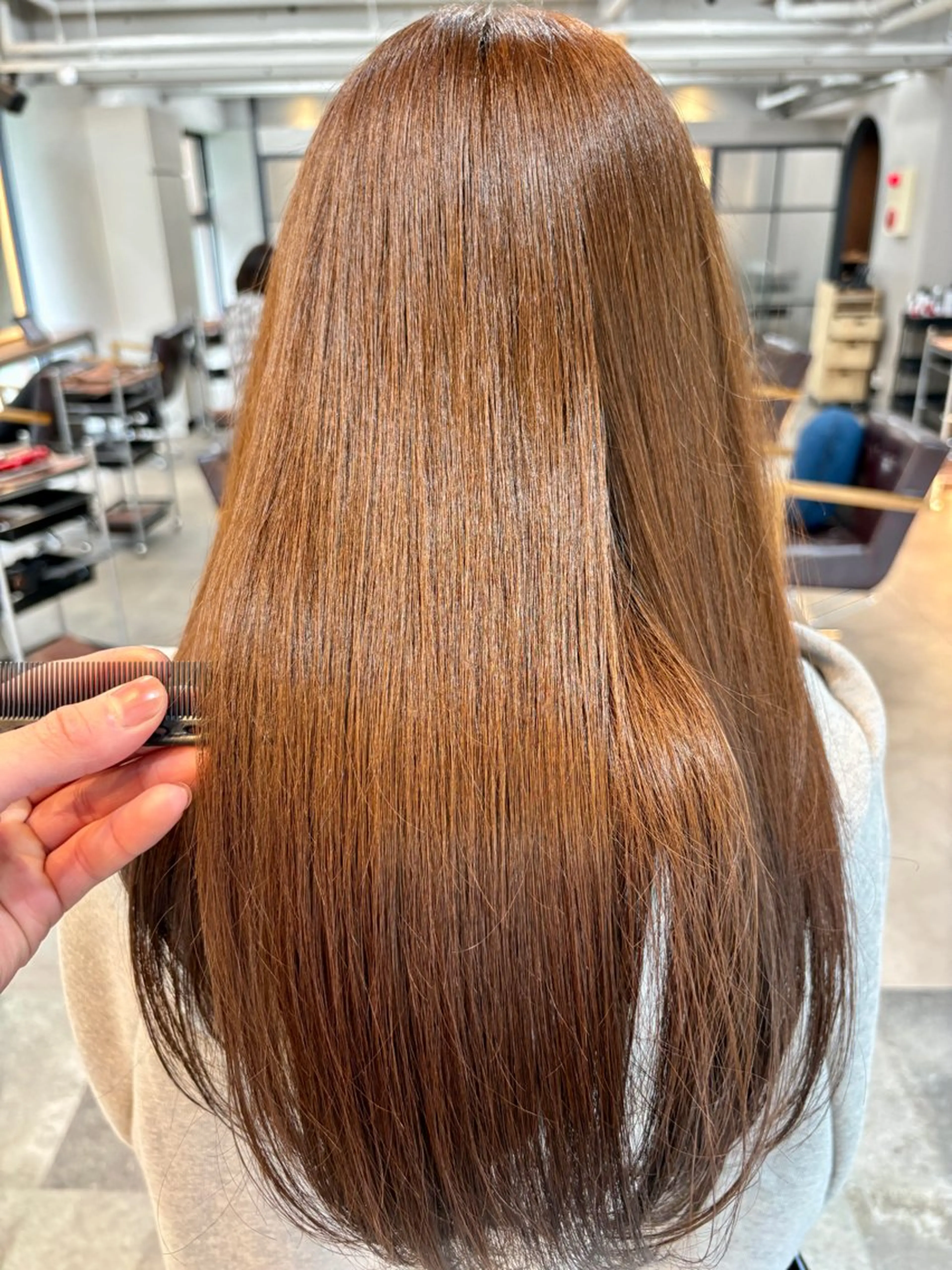 セミロング チョコレートブラウン 髪質改善 ヘアカラー 💎艶髪／美髪特化 世麗💎のヘアスタイル