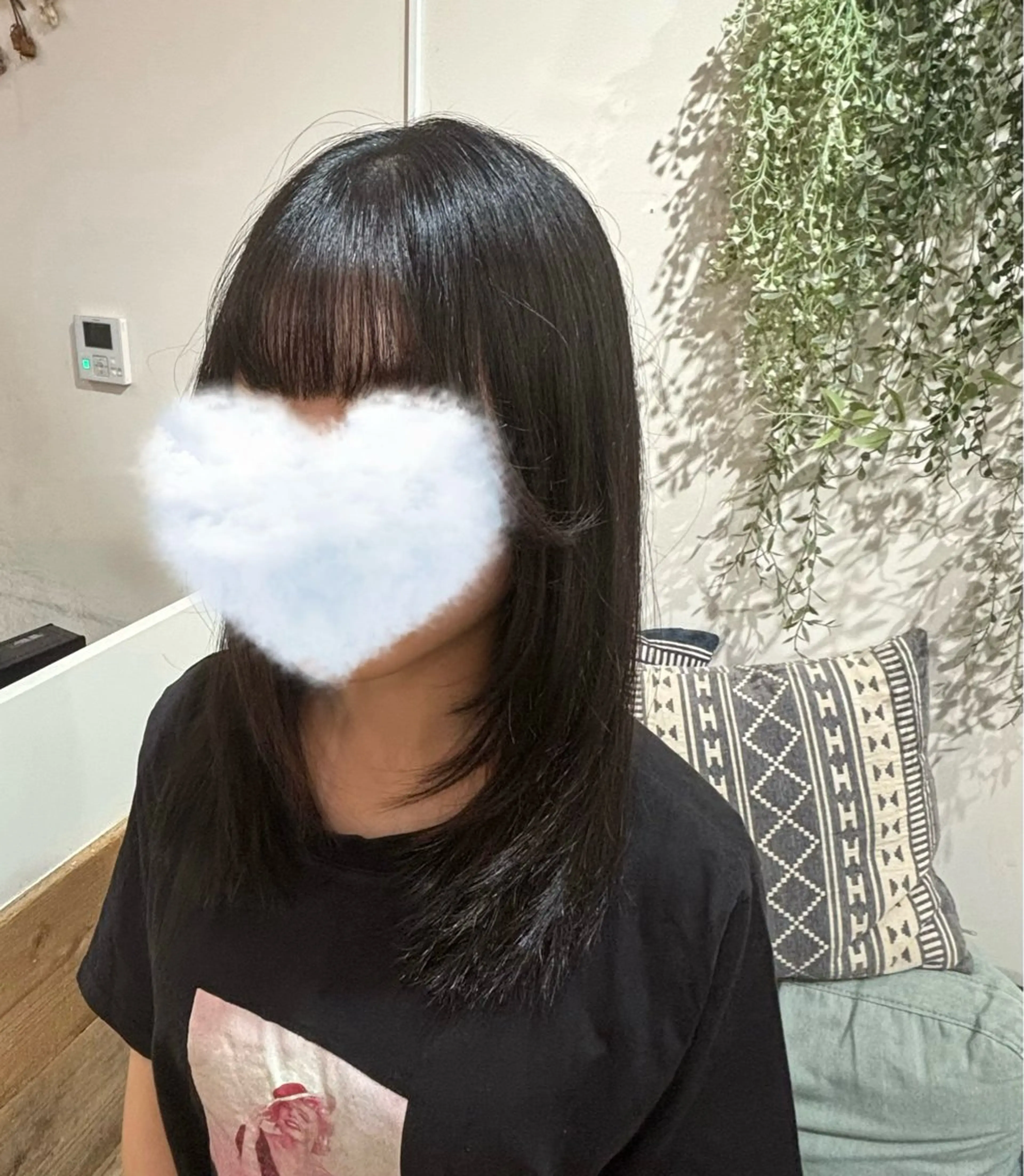 ミディアム 顔まわりレイヤー 顔周りカット レイヤーカット emma/レイヤー/ 暖色カラーのヘアスタイル