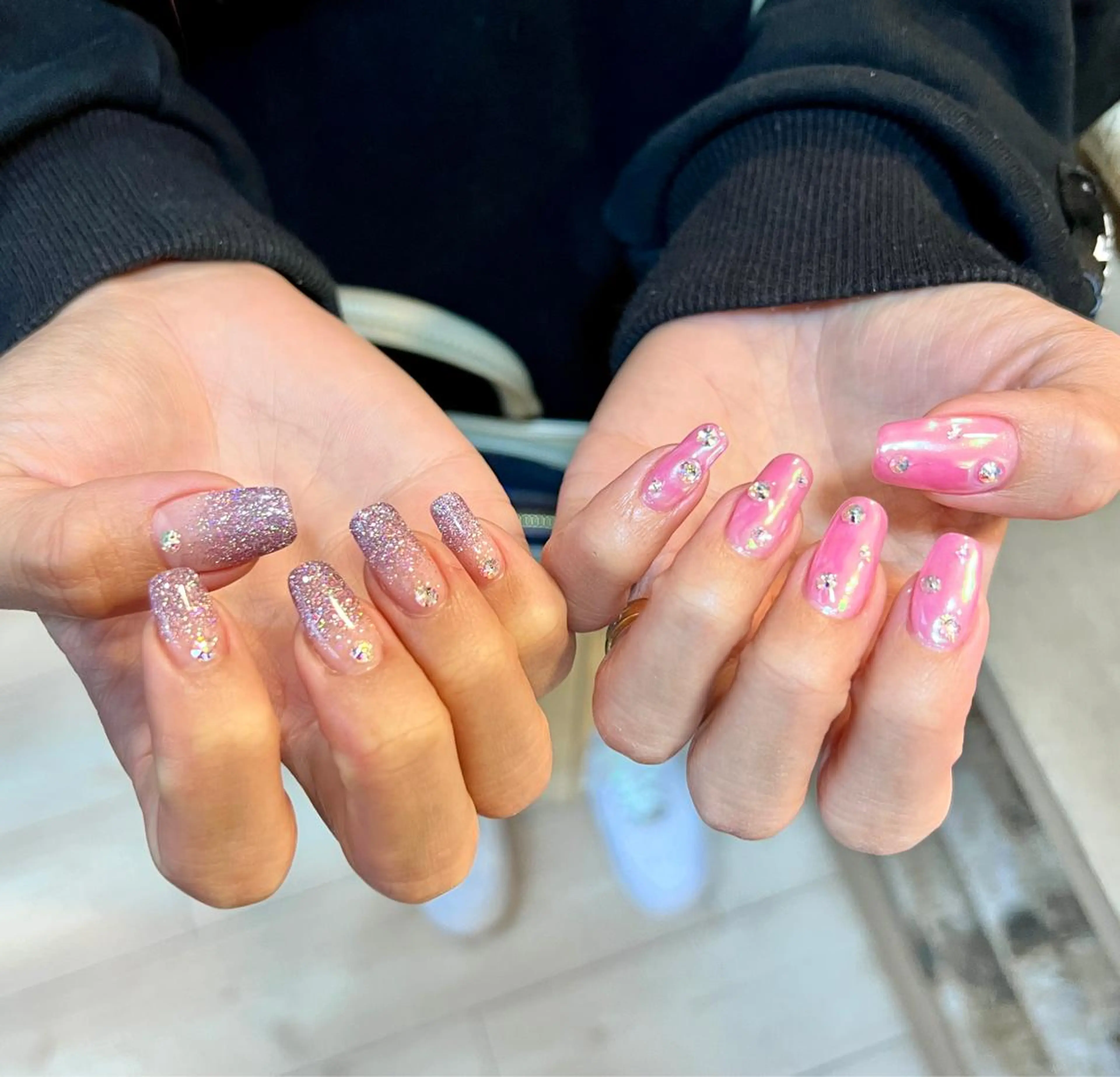 ネイル オーロラネイル フラッシュネイル ラメ(グリッター) 持ち込み ピンク いちじゅう あおいのネイルデザイン