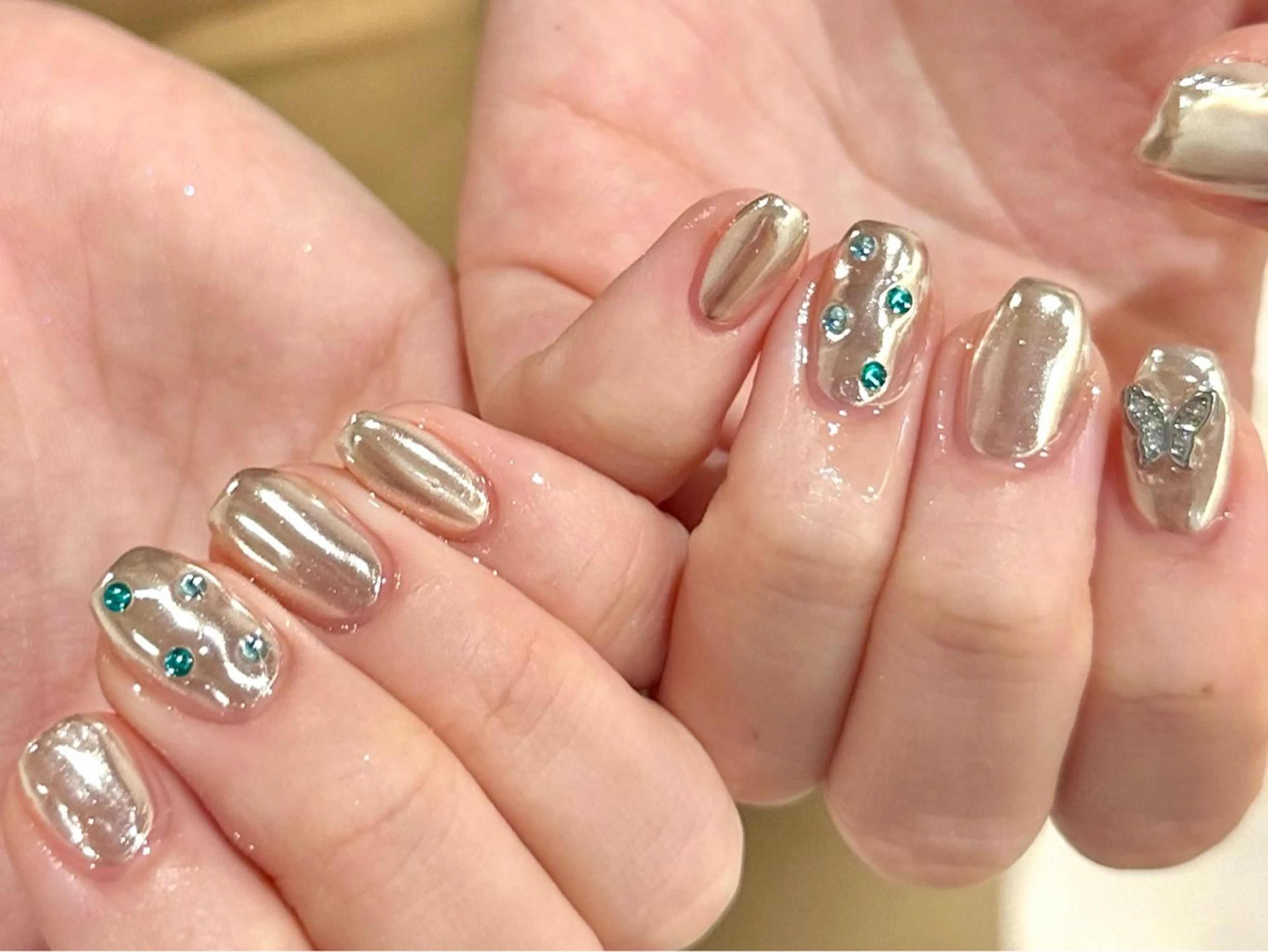 ネイル ブルー ミラーネイル ストーンネイル kano🫧 指名No.1💫のネイルデザイン