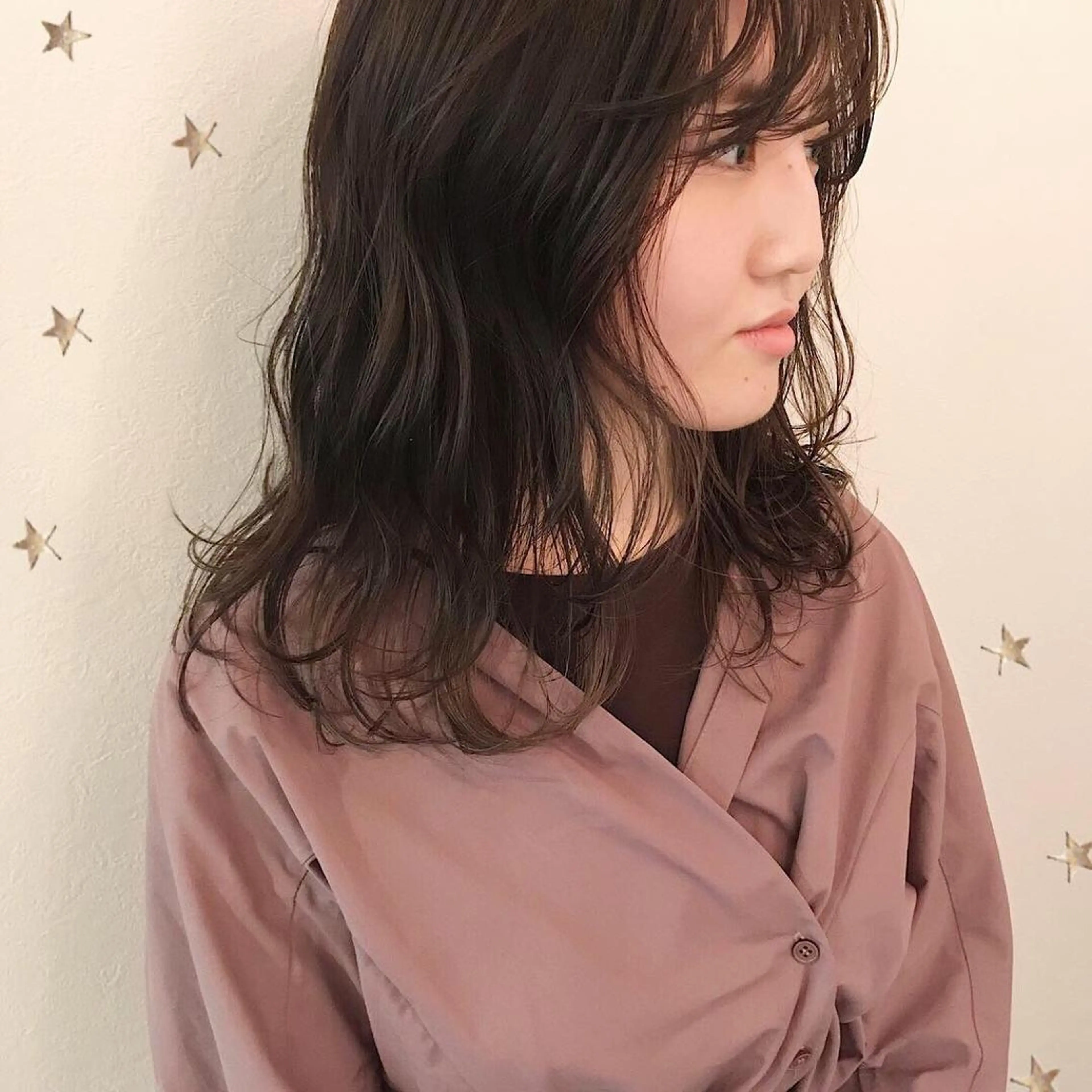 セミロング カラー 市川 千夏のヘアスタイル