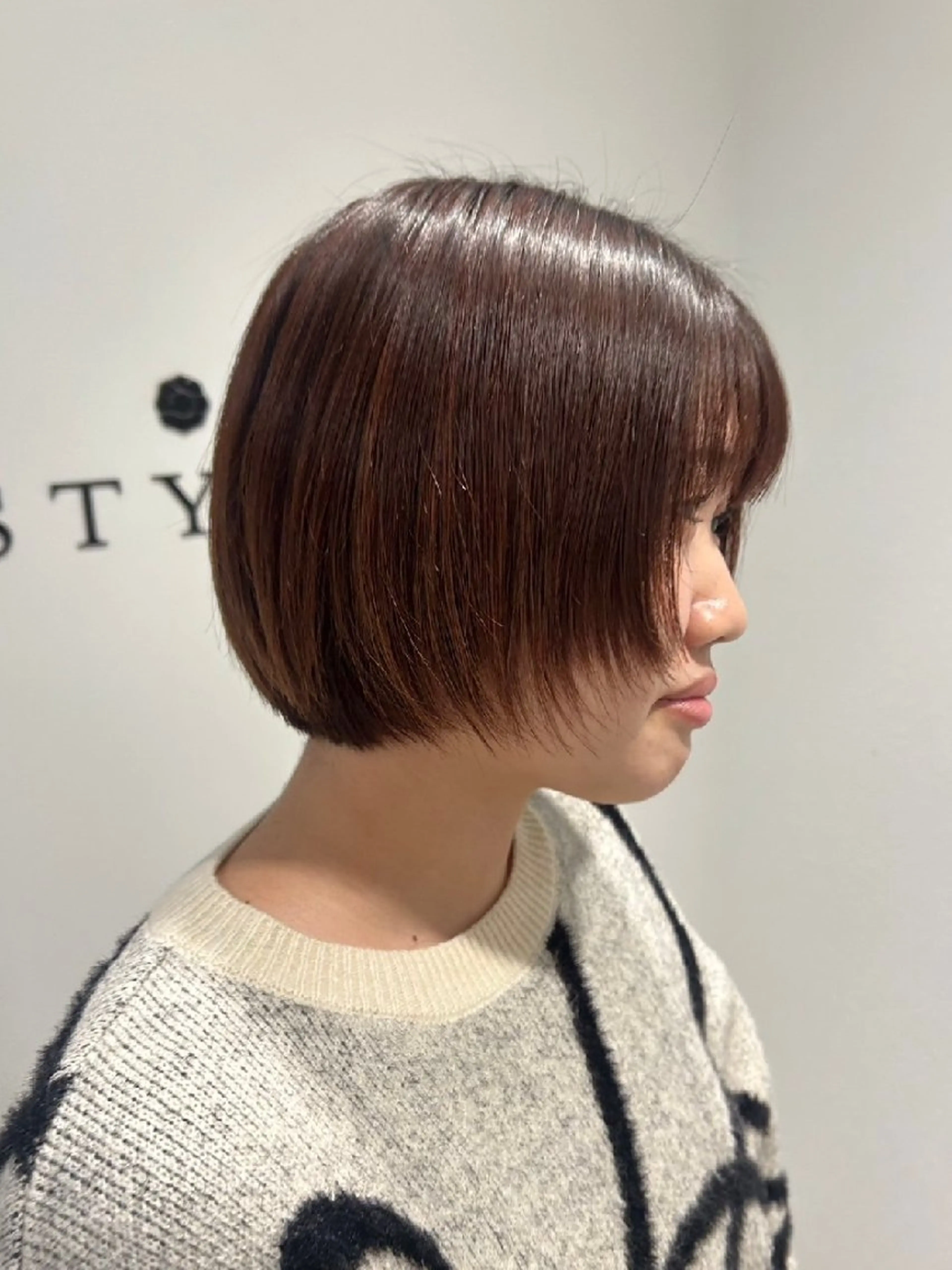 ショート カラー ボブ 顔まわりレイヤー 顔周りカット レイヤーカット カット ヘアカラー スタイル 相模大野のヘアスタイル