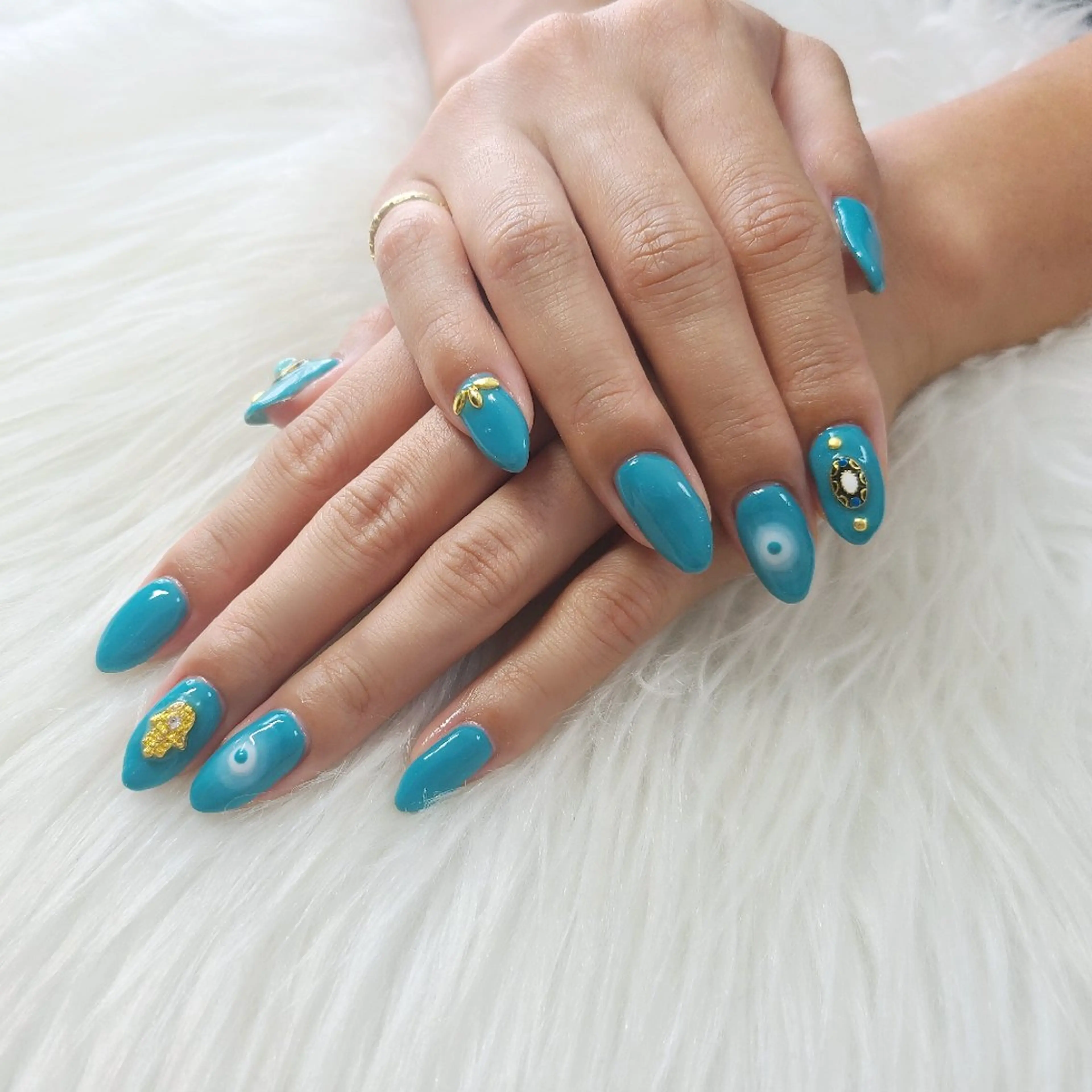 ネイル ハンドネイル Lily Eye&Nailのネイルデザイン