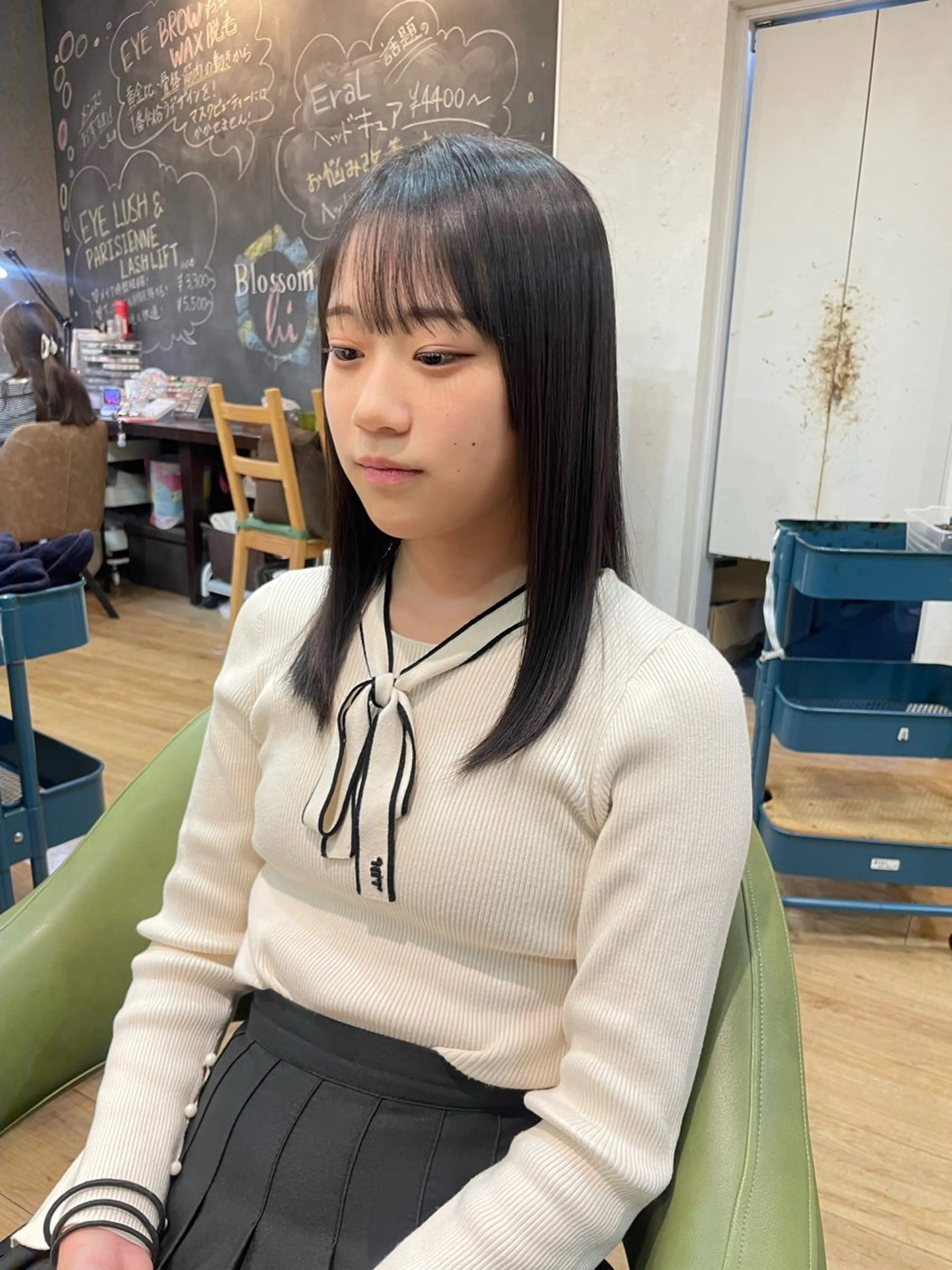 セミロング カラー ブリーチ 伸ばしかけ 縮毛矯正 酸性ストレート 縮毛矯正 トリートメント 髪質改善/Bloss om🌷高橋沙衣のヘアスタイル