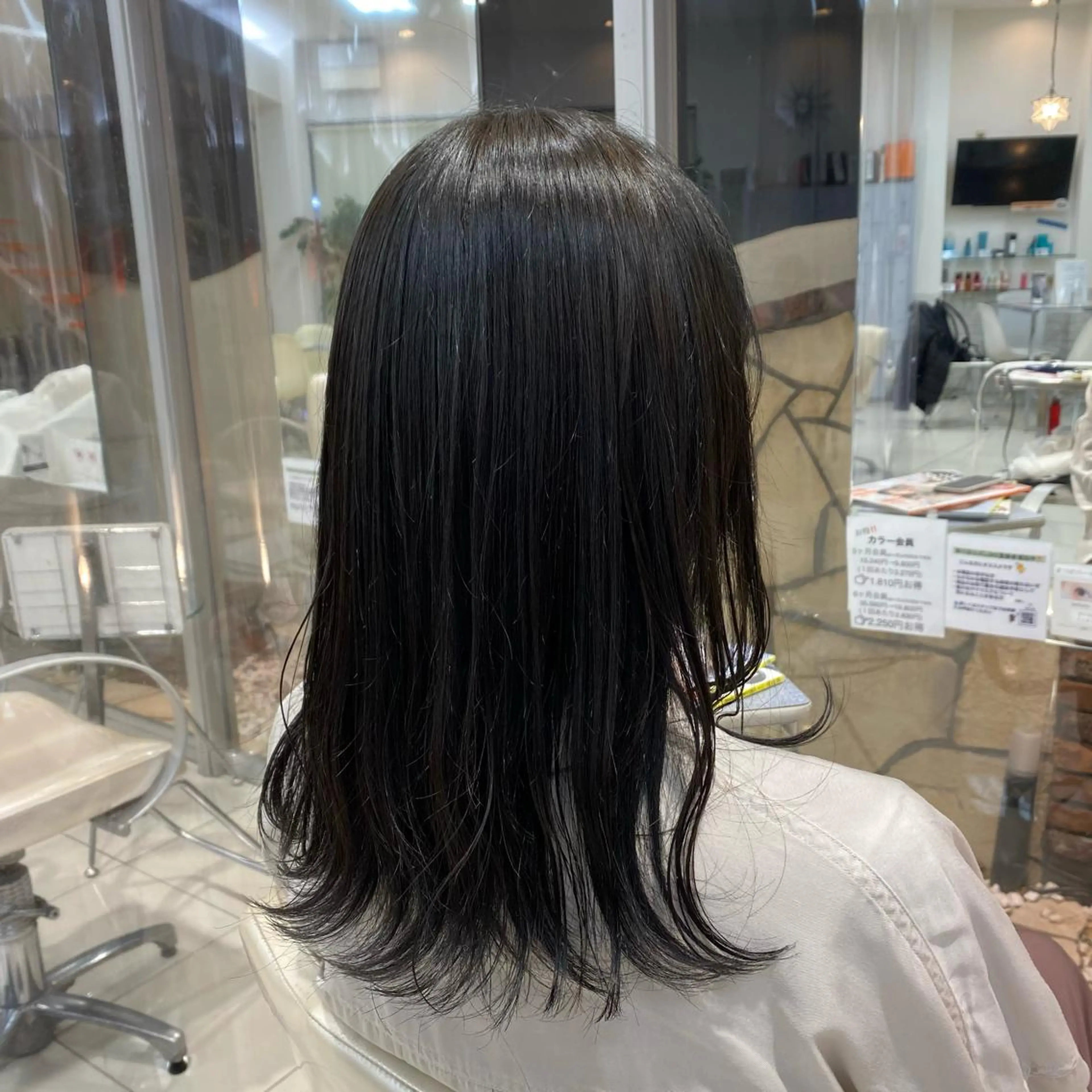 セミロング maki💖 レイヤー/髪質改善のヘアスタイル