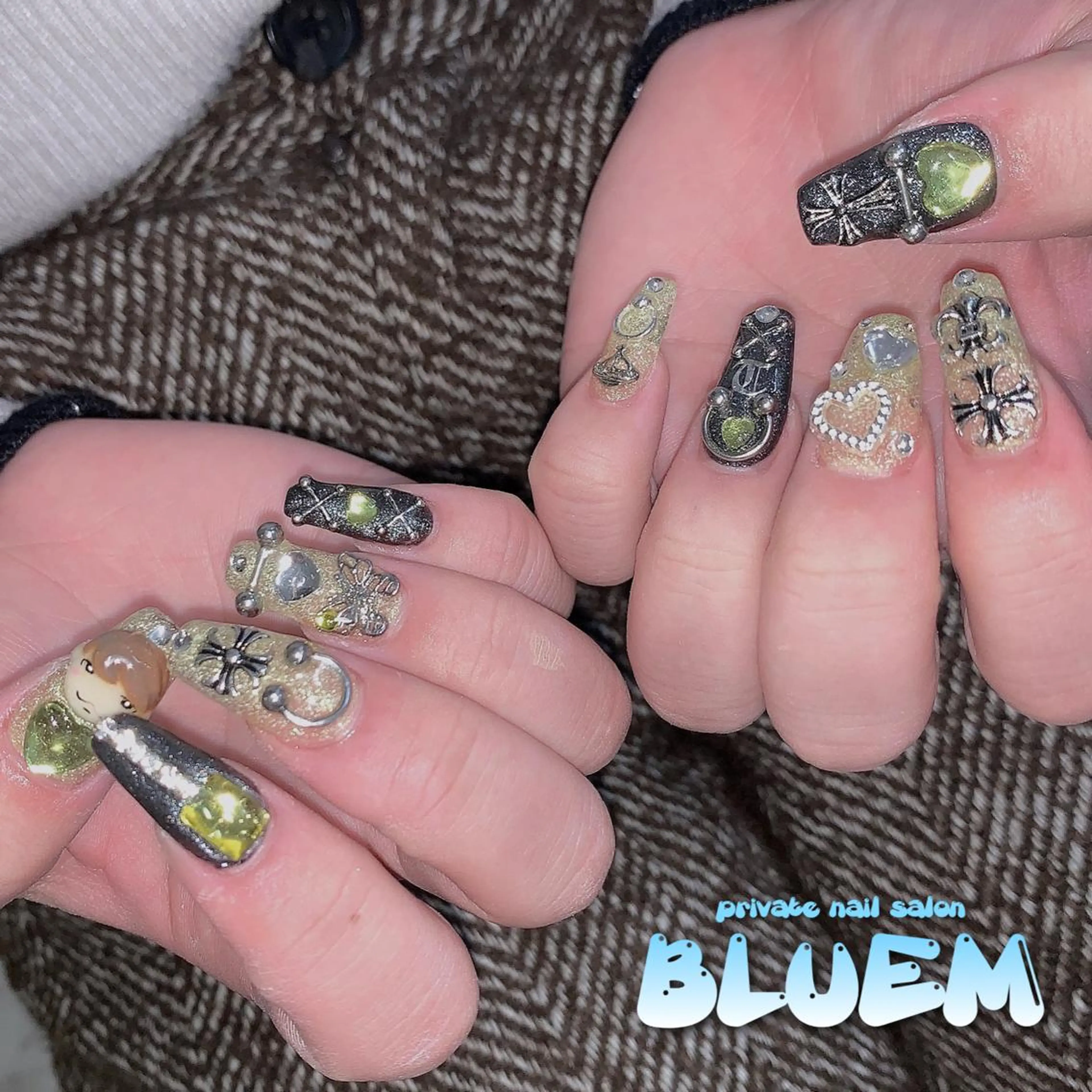 ネイル ハンドネイル BLUEM なな🐶のネイルデザイン