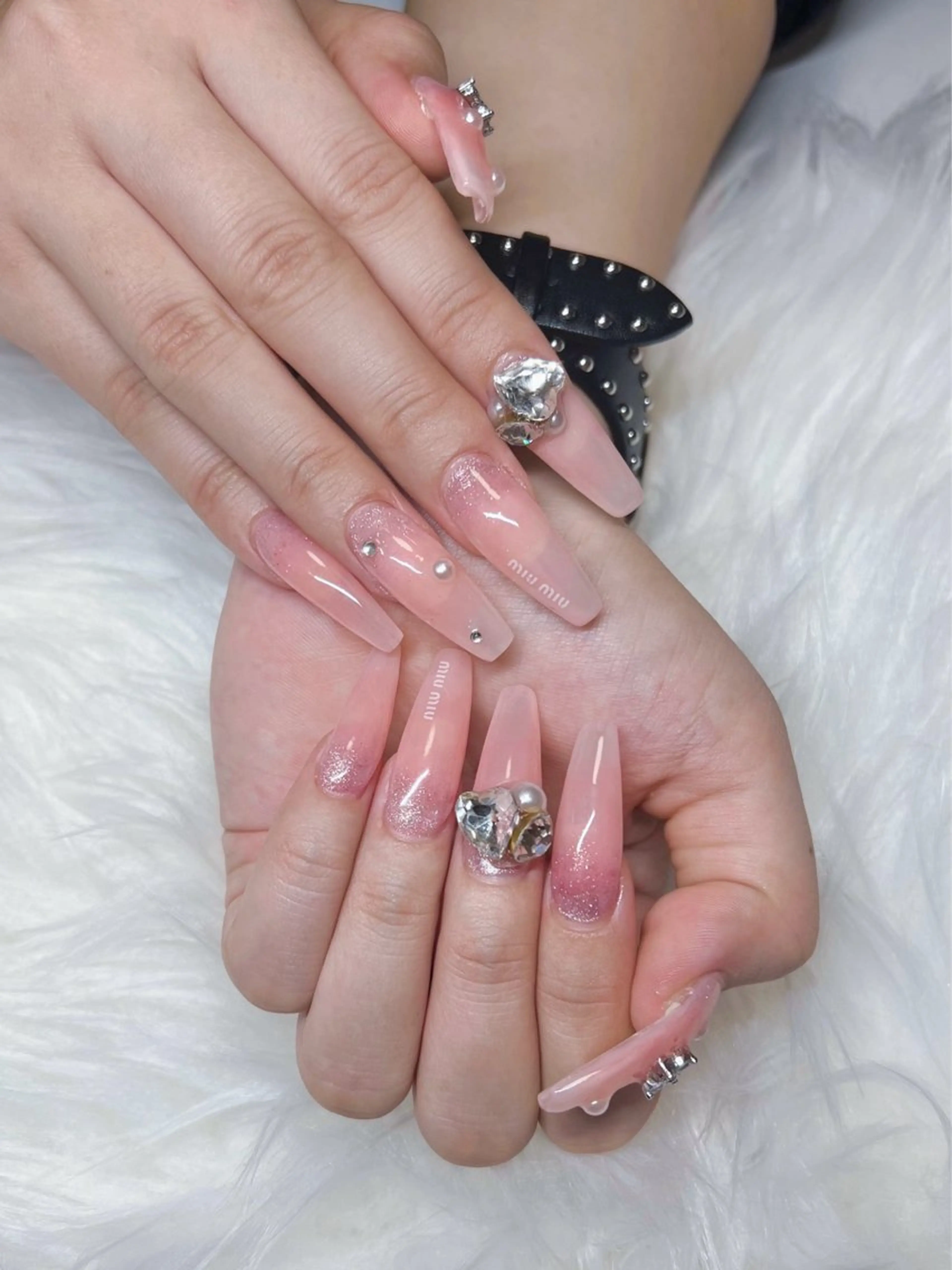 ネイル ロングネイル スーパーロングネイル ハンドネイル CHARME 🤎〔RINA〕のネイルデザイン