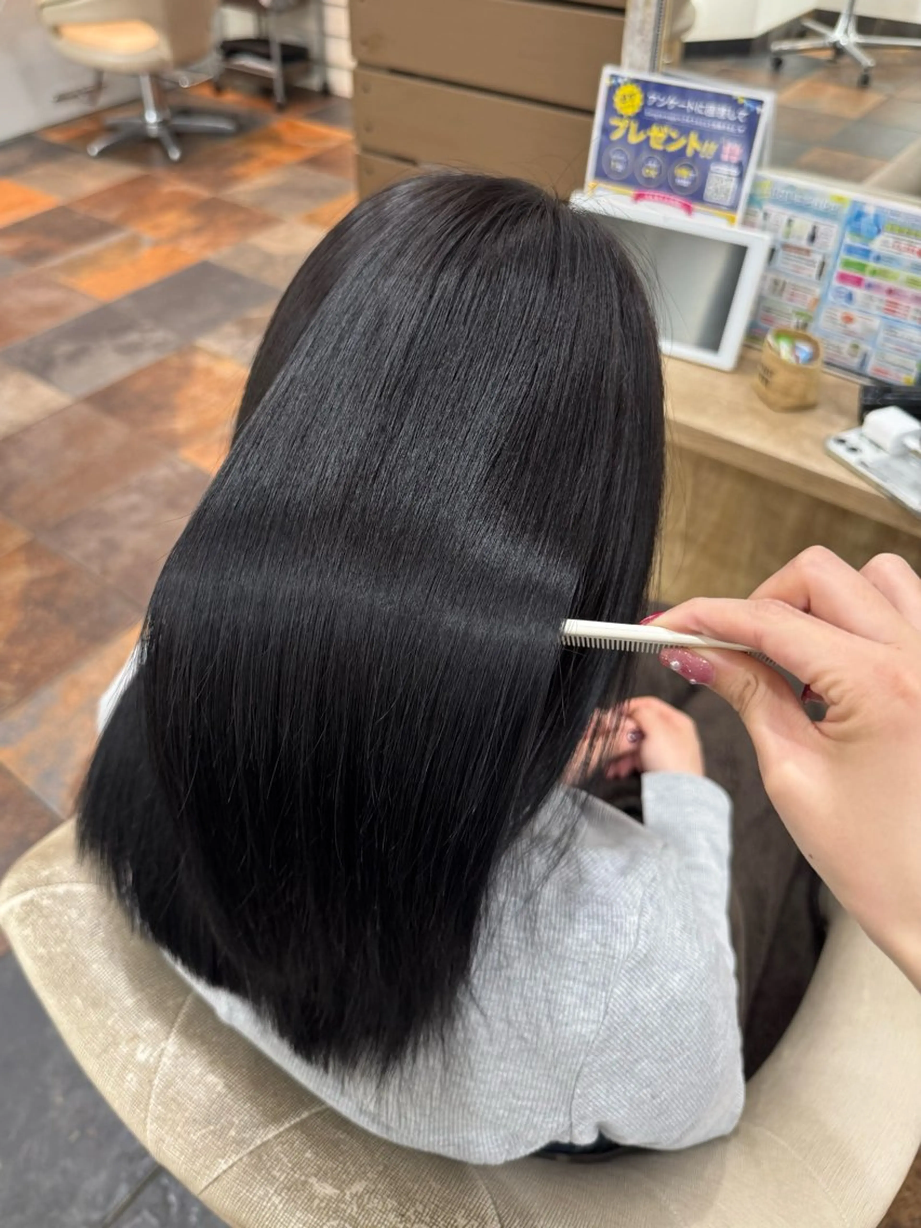 セミロング ヘアカラー さくら🍒ツヤ髪 /似合わせカラーのヘアスタイル