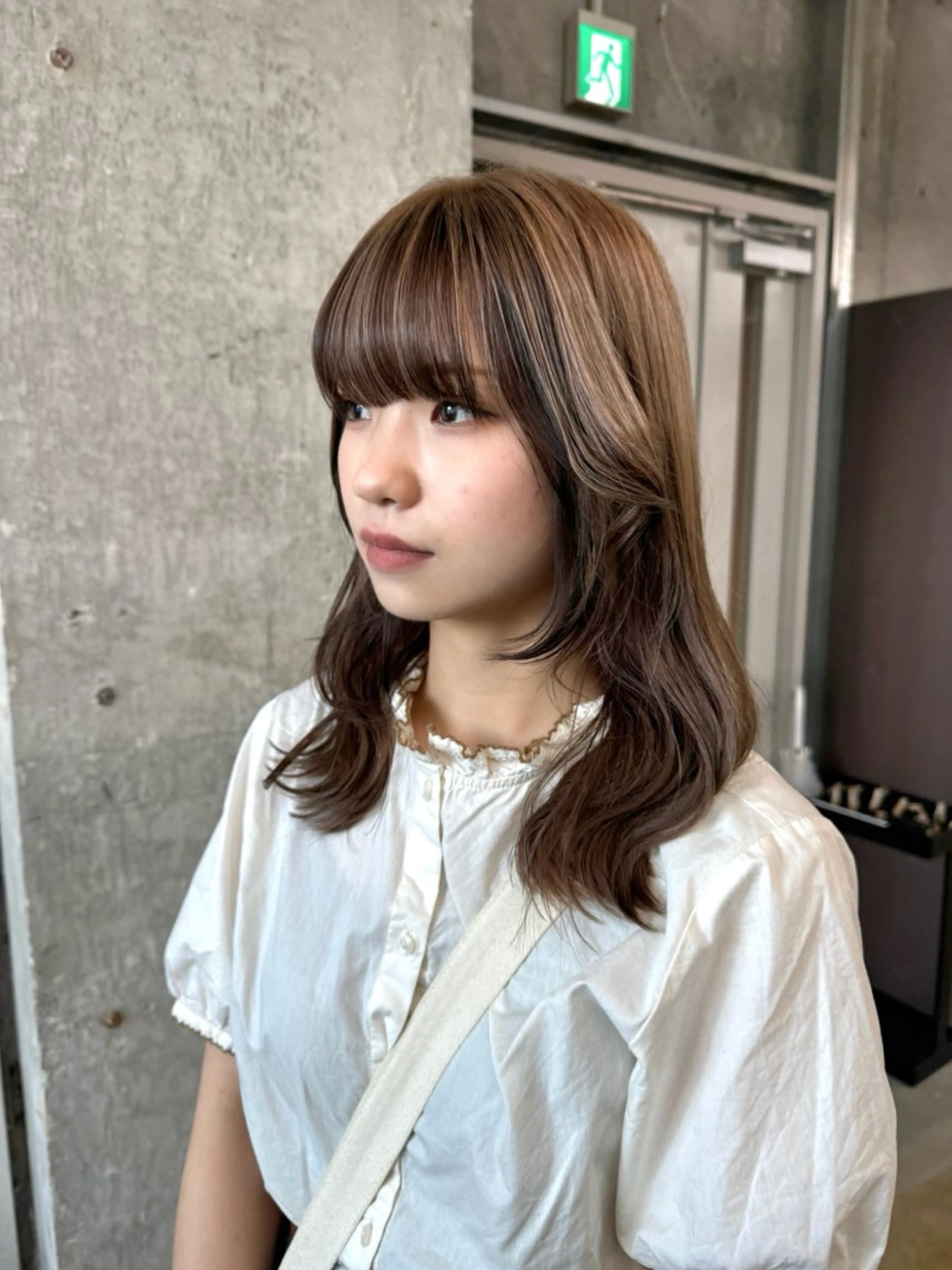 セミロング カラー ミストバング  フェイスフレーミング ヘアカラー トリートメント 森田遥奈/透明感カラ ー/似合わせカットのヘアスタイル