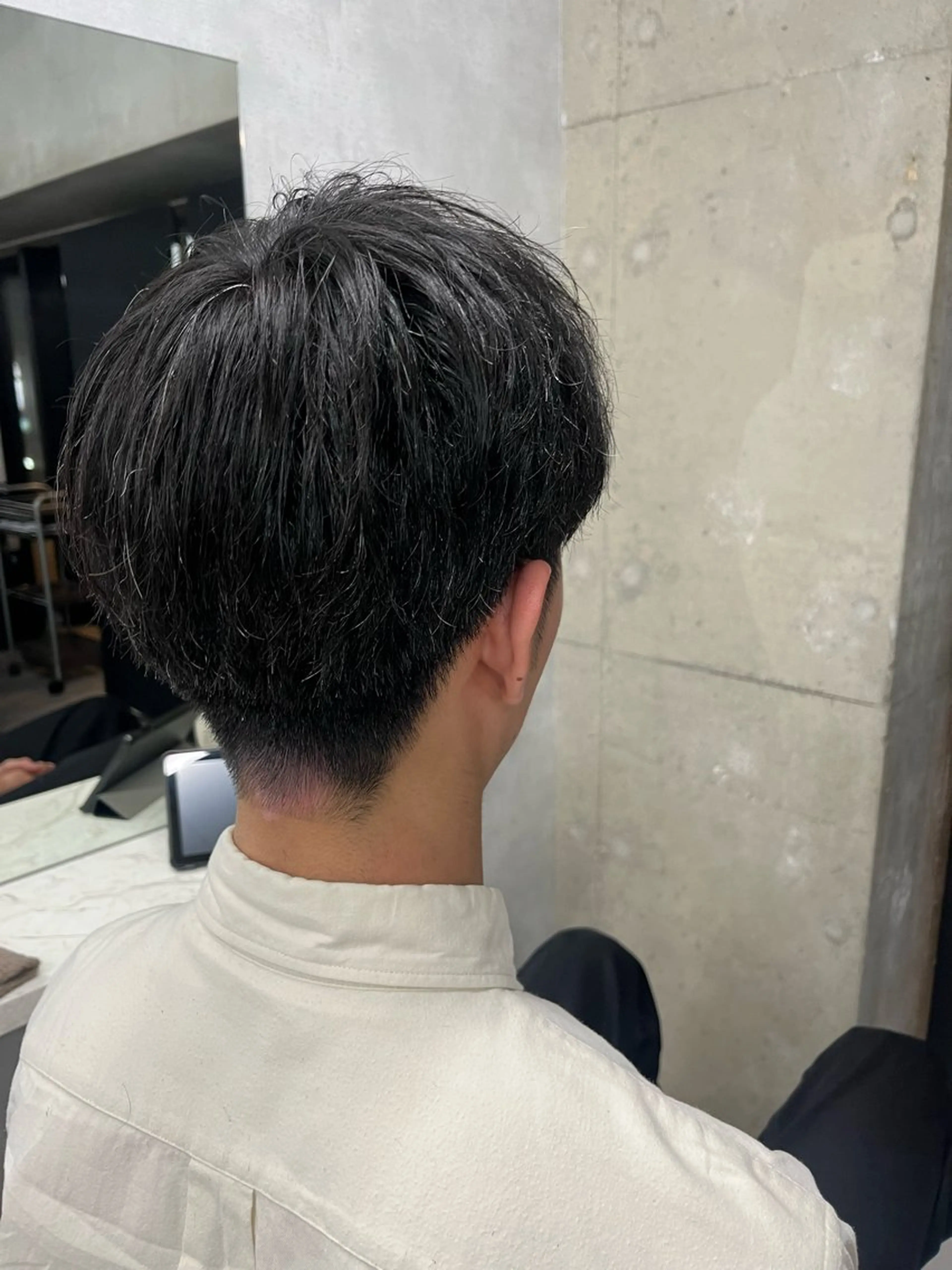 メンズ マッシュ 刈り上げ anon Loemのヘアスタイル