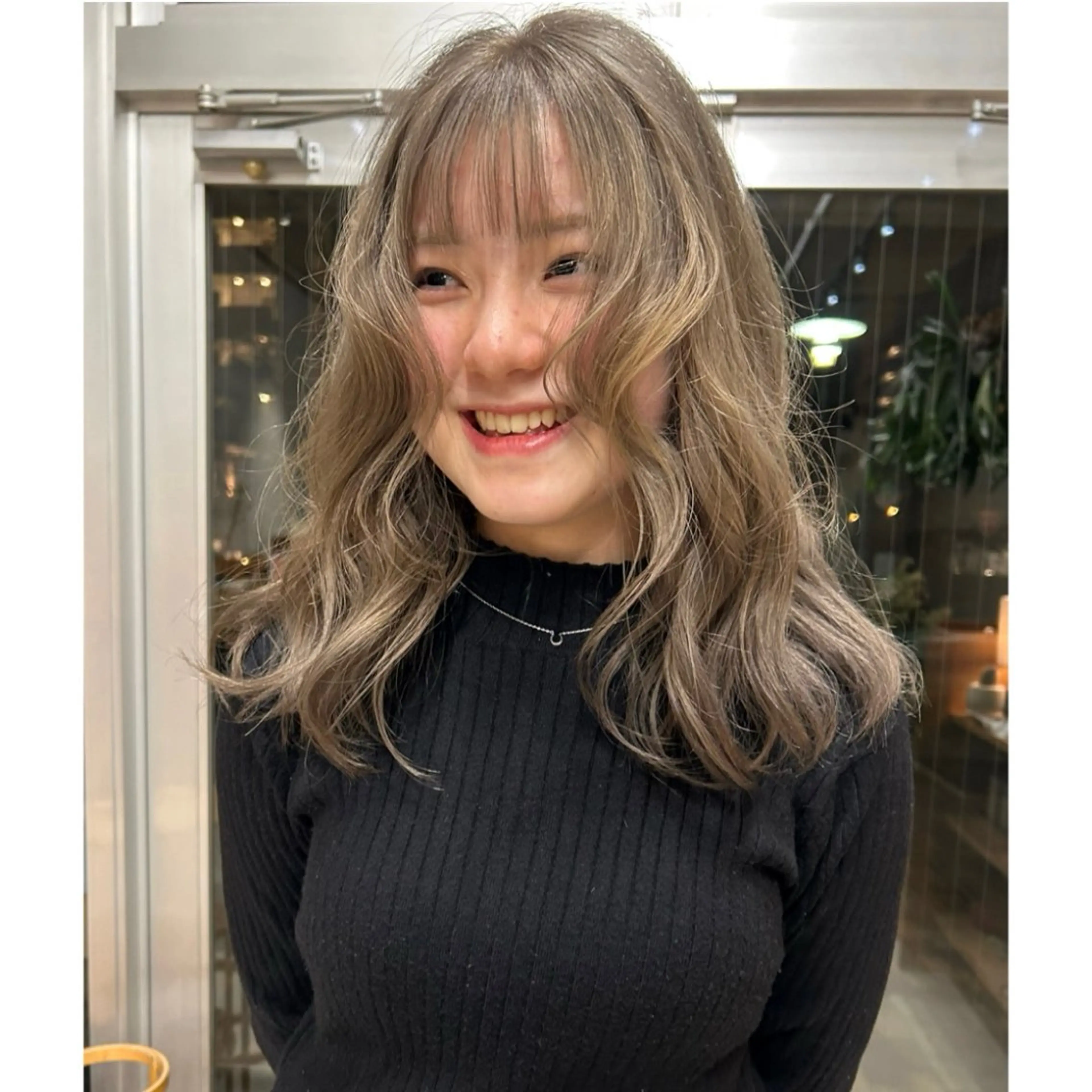 カラー ヘアカラー カエデ🐬 カットカラーモデルのヘアスタイル