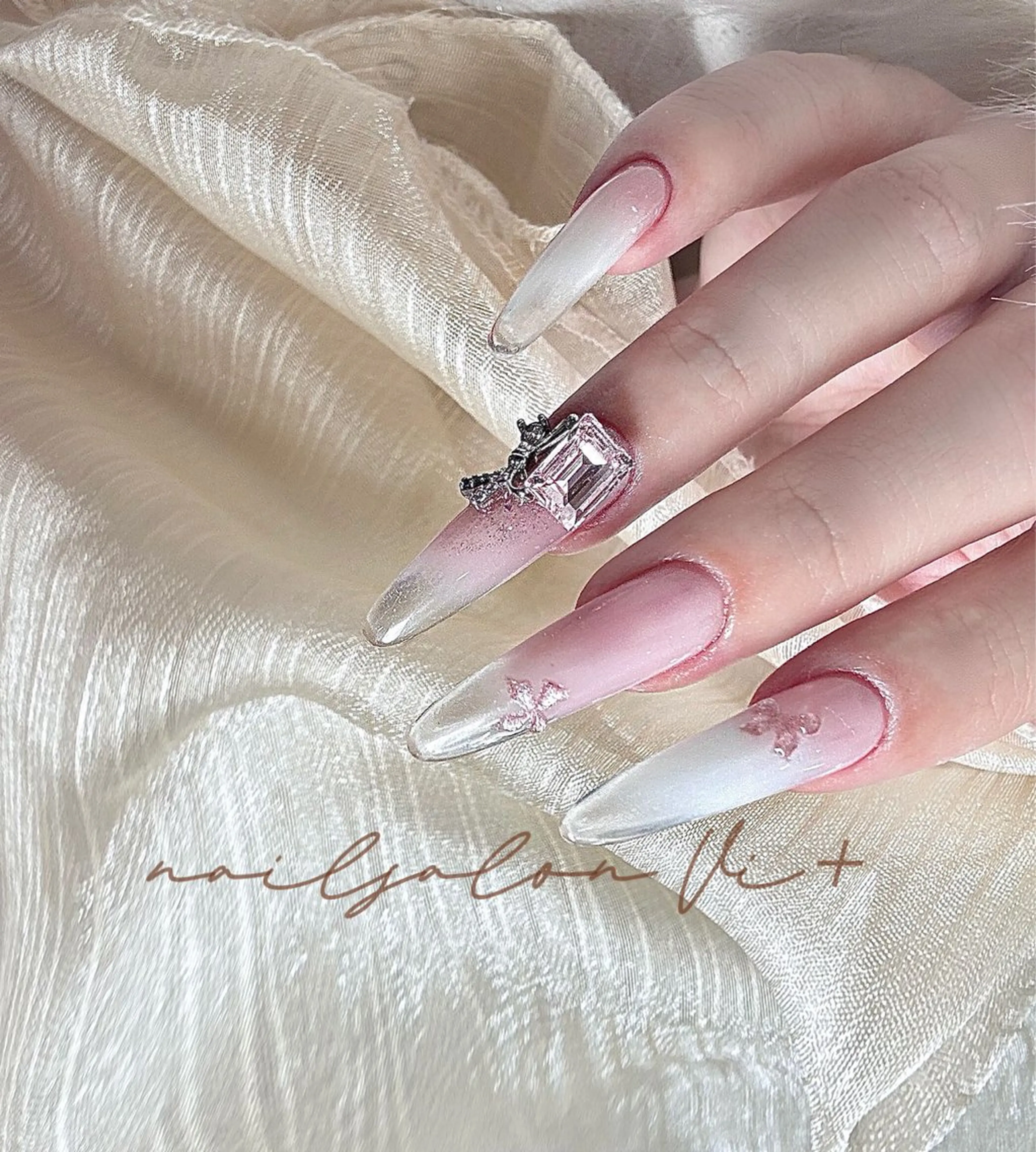 ネイル ハンドネイル ✨Nailsalon Vi+✨のネイルデザイン