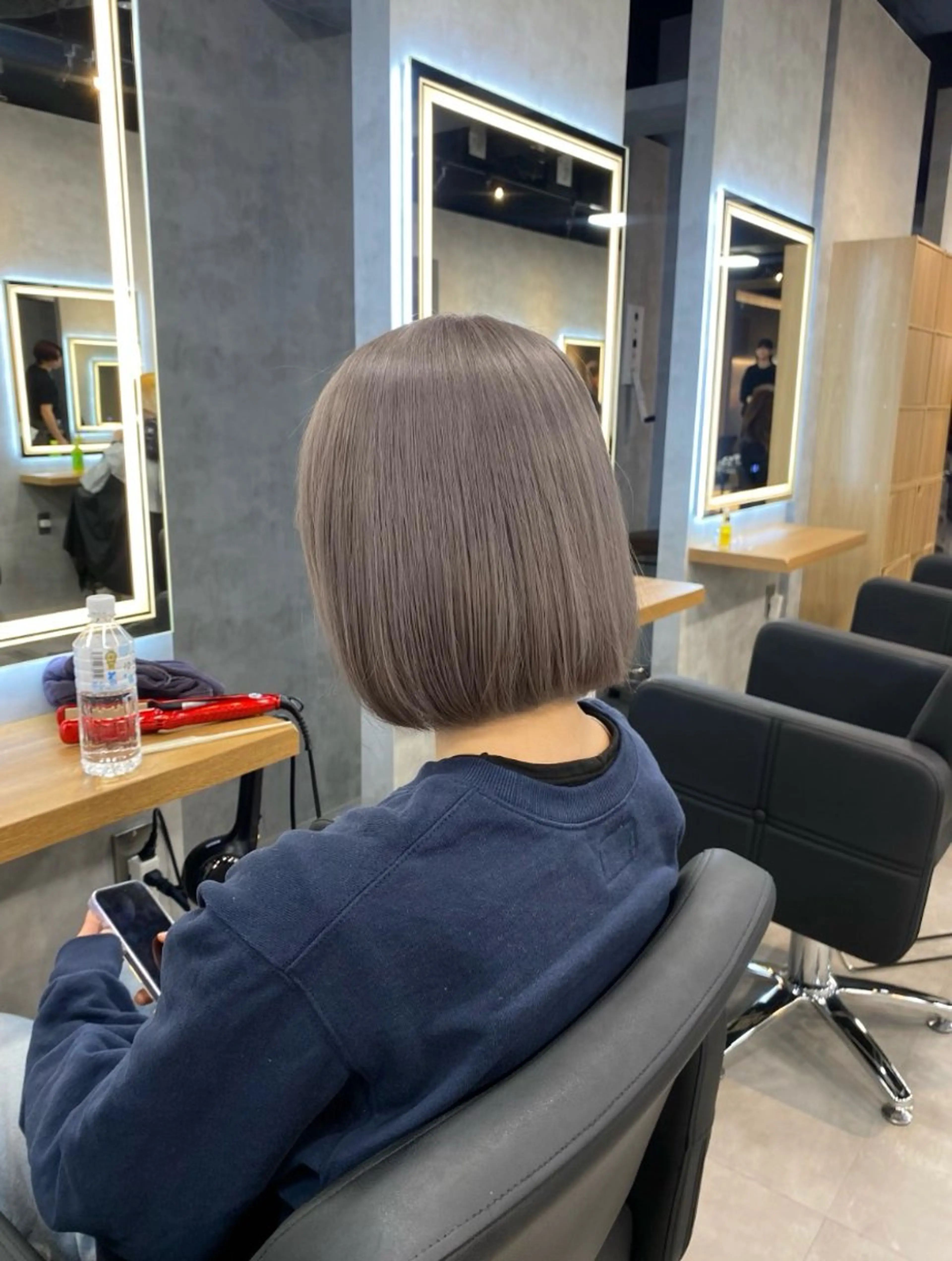 ロング カラー ブリーチ グレージュ ヘアカラー トリートメント ヘッドスパ ヘアセット 淡色/ワンホンヘア 🤍MINORIのヘアスタイル