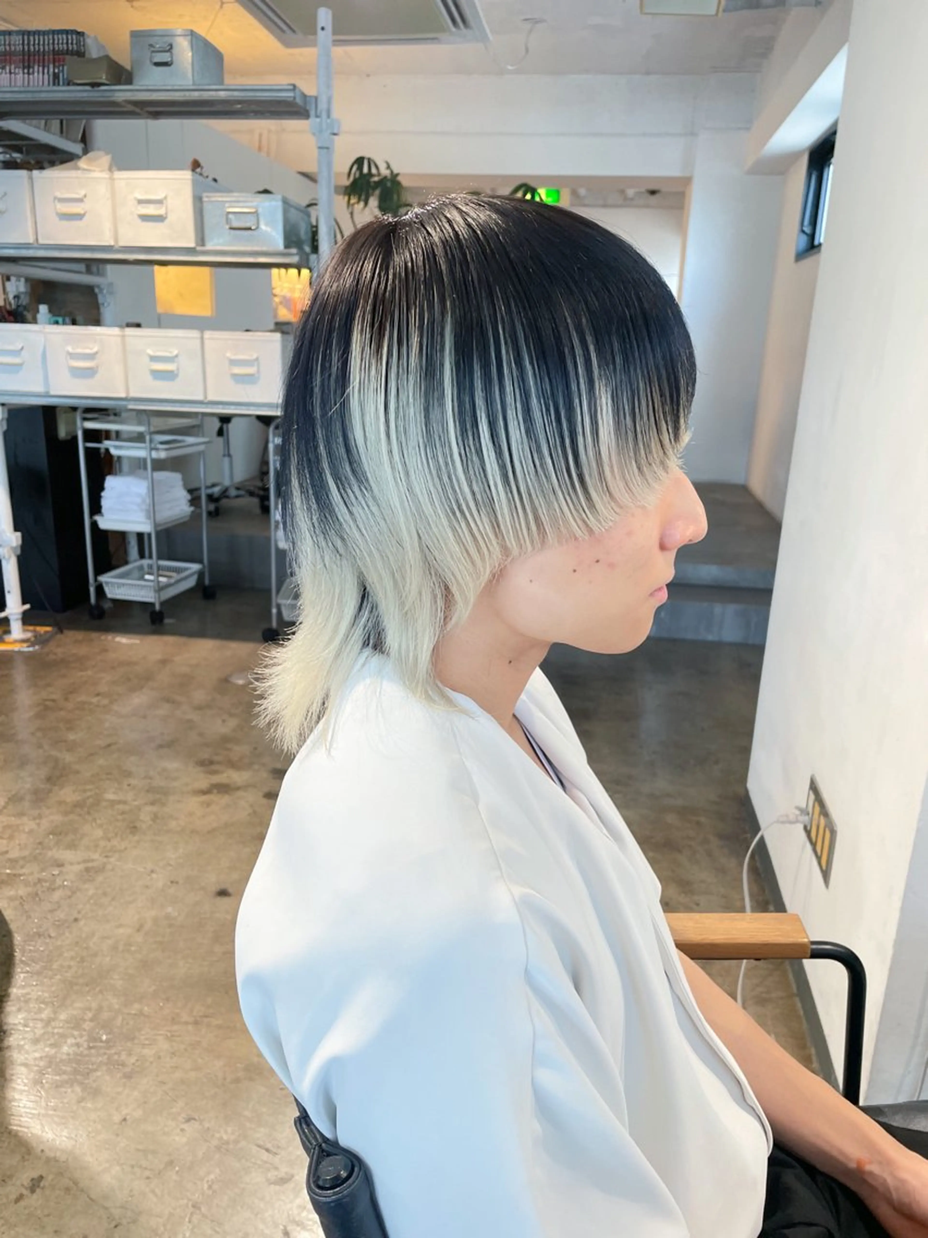 ショート カラー メンズ ヘアカラー トリートメント ハイトーン/レイヤー /ケアブリーチ石川治のヘアスタイル