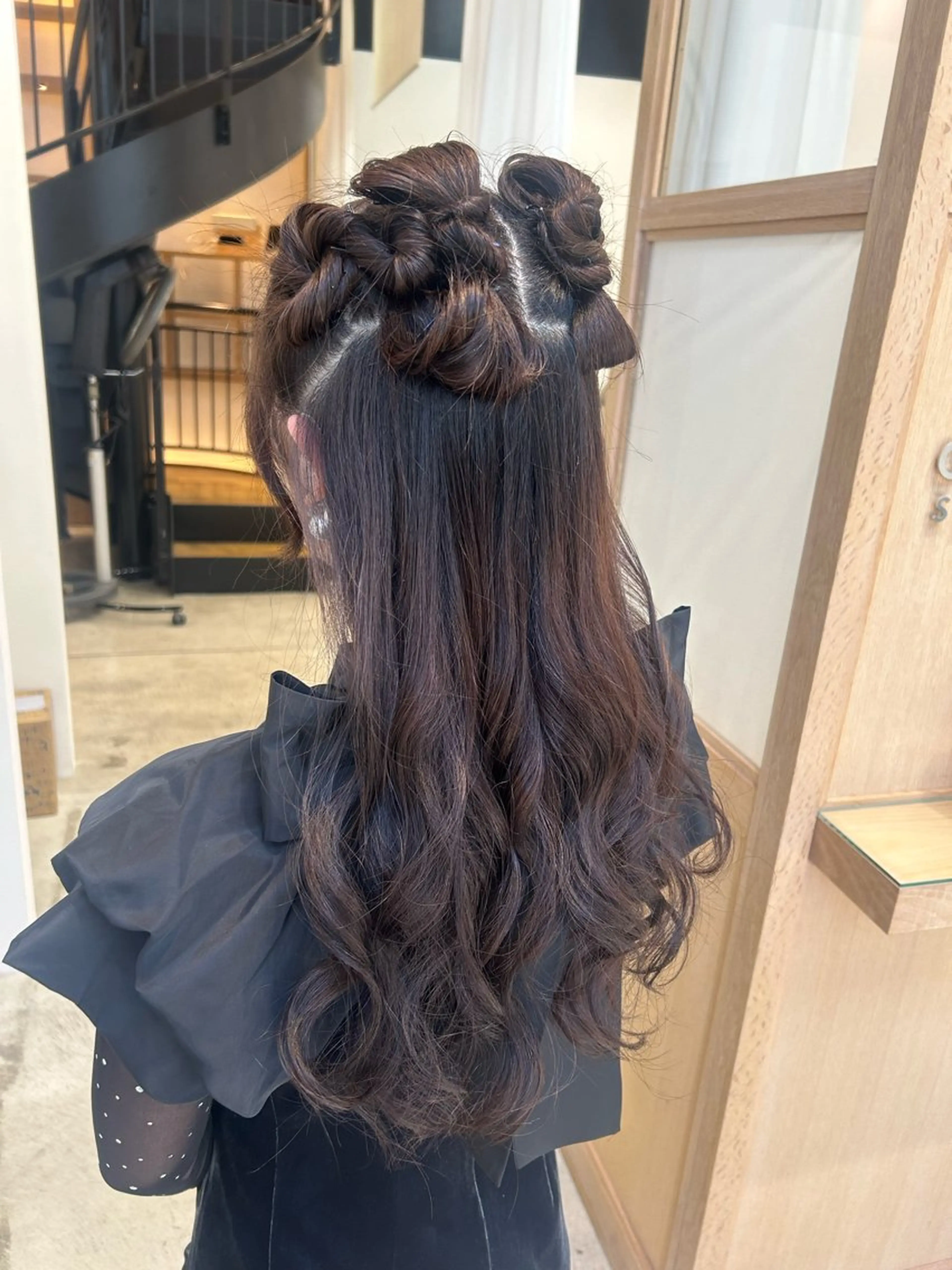 ロング カラー ヘアアレンジ ヘアセット yuka .のヘアスタイル